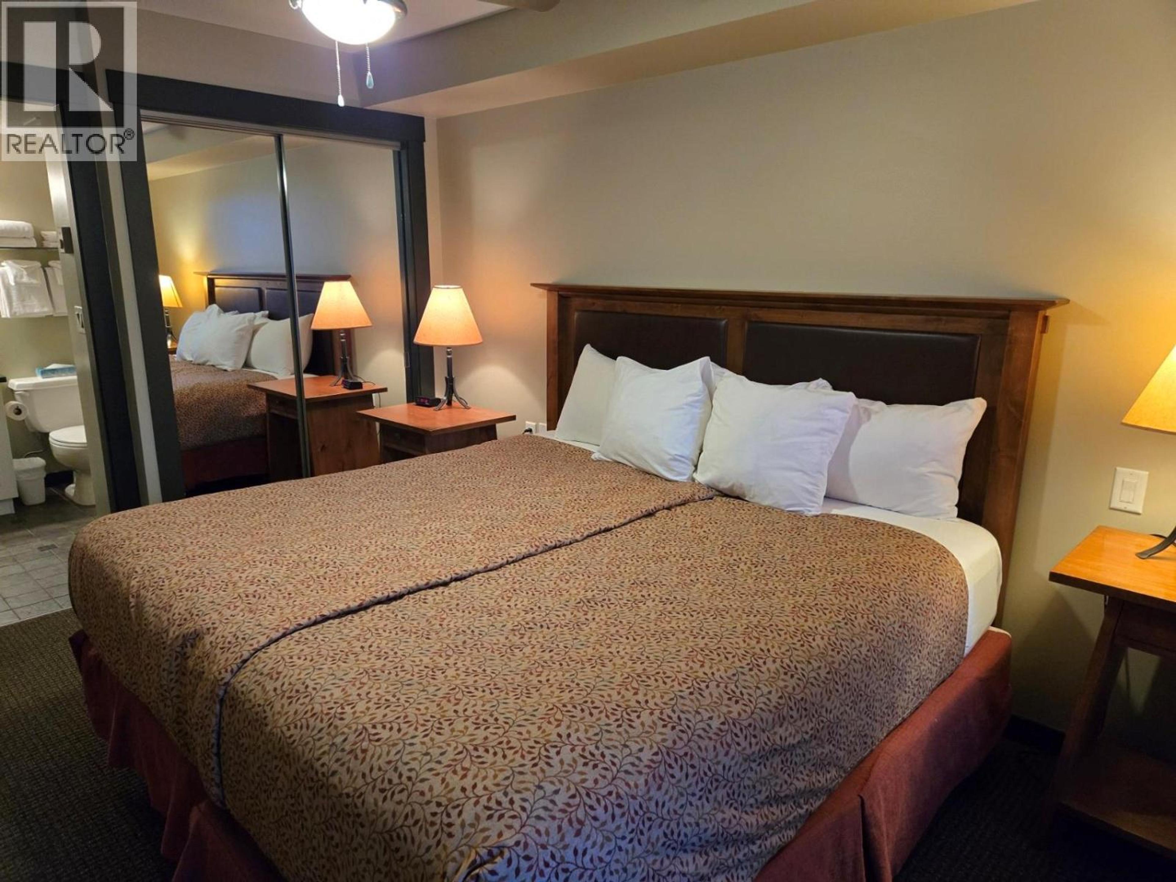 #406 2070 SUMMIT DRIVE - Image 10