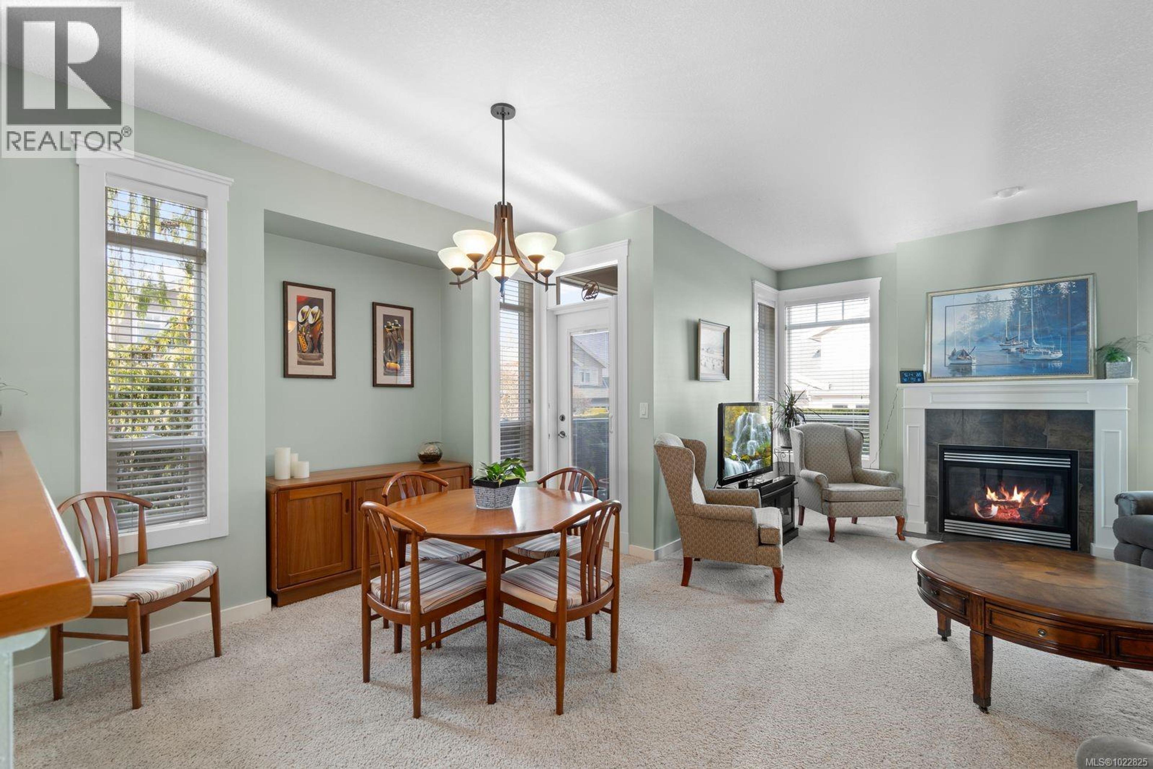 #15 500 RUSSELL RD - 7