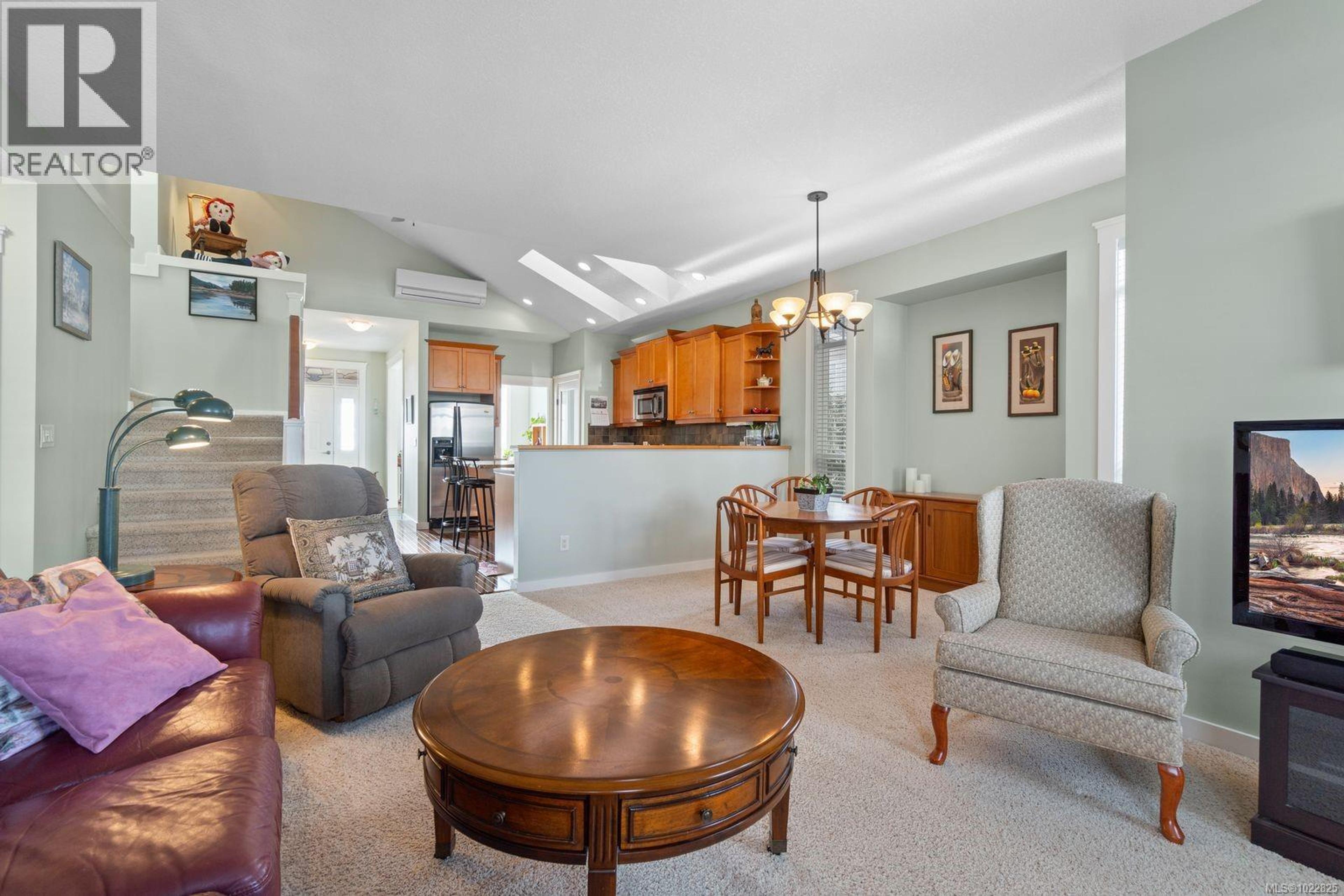 #15 500 RUSSELL RD - 8