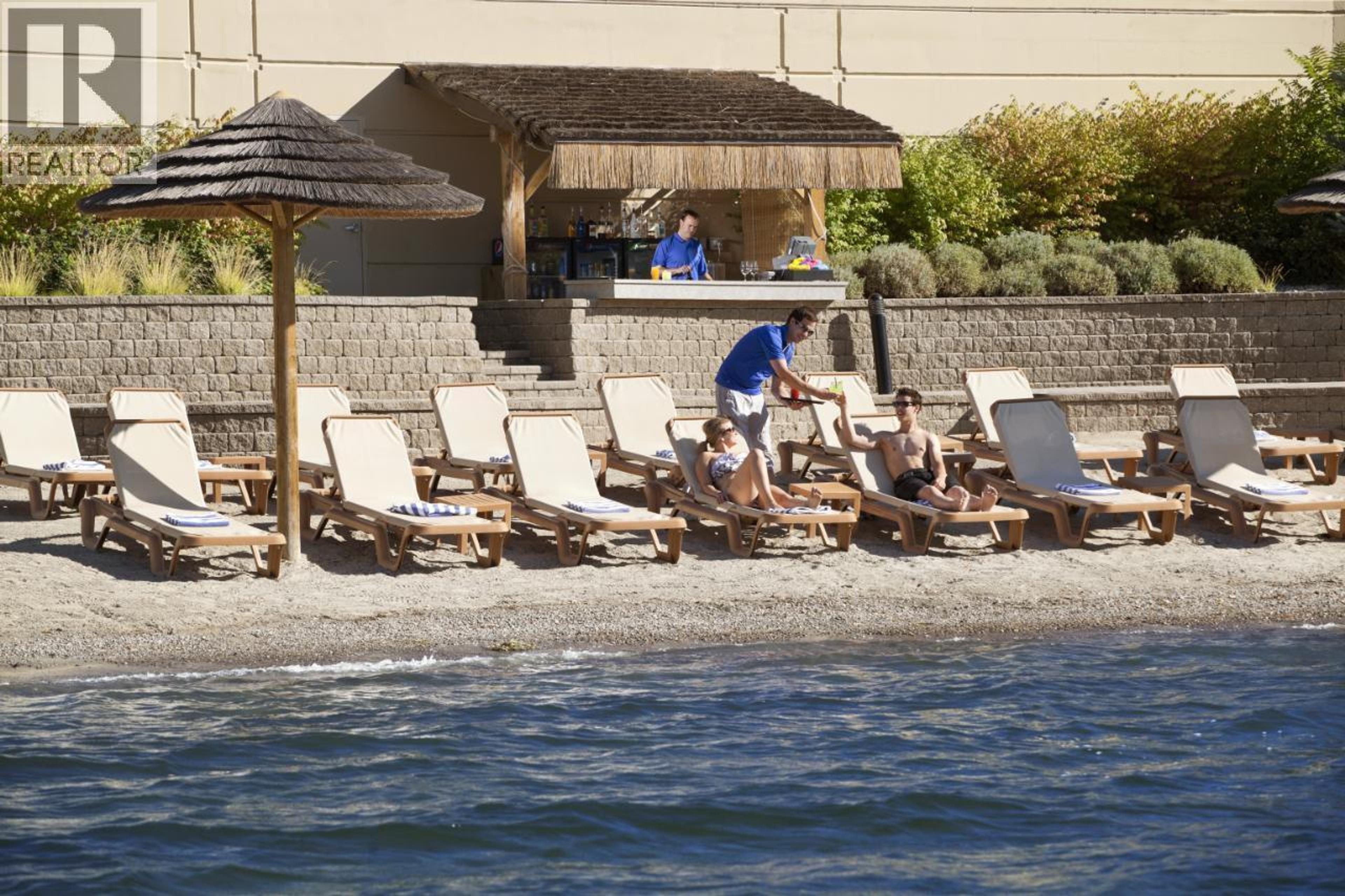 #204 4200 LAKESHORE DRIVE - 18