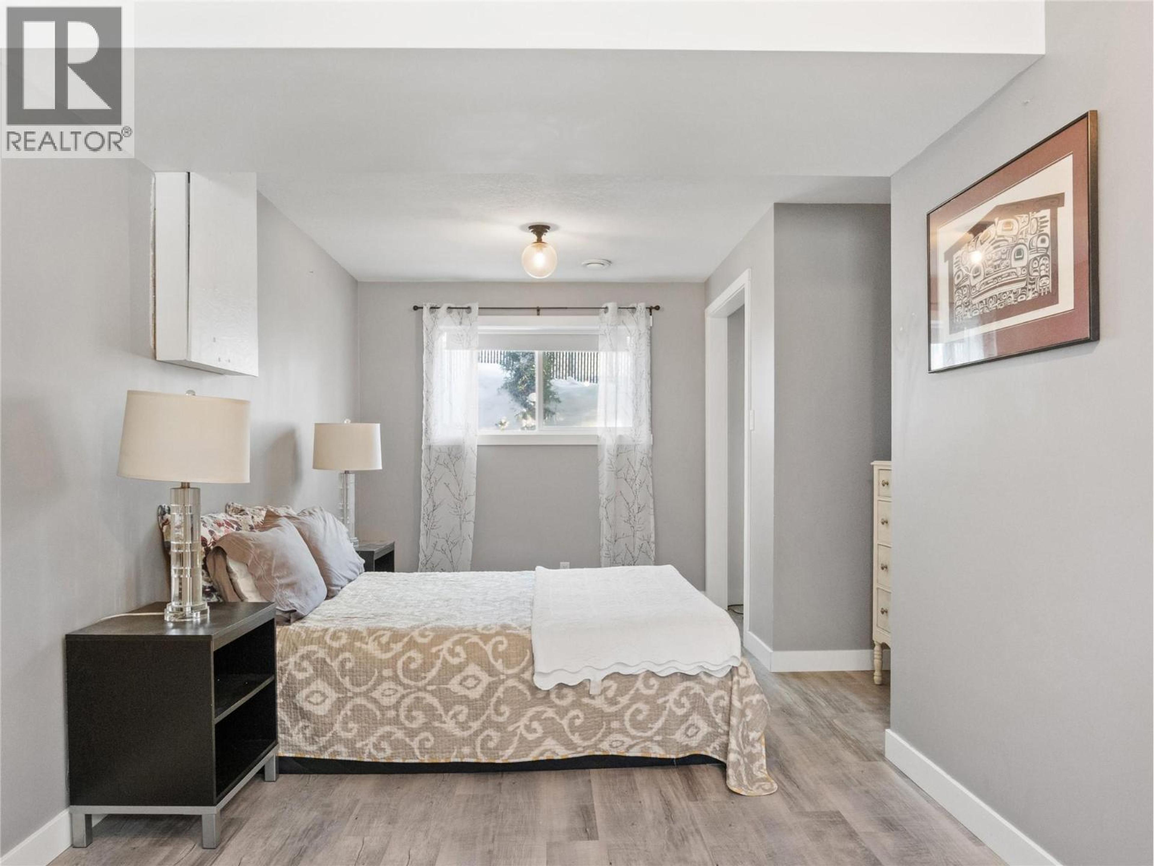 1500 105 AVENUE - 24