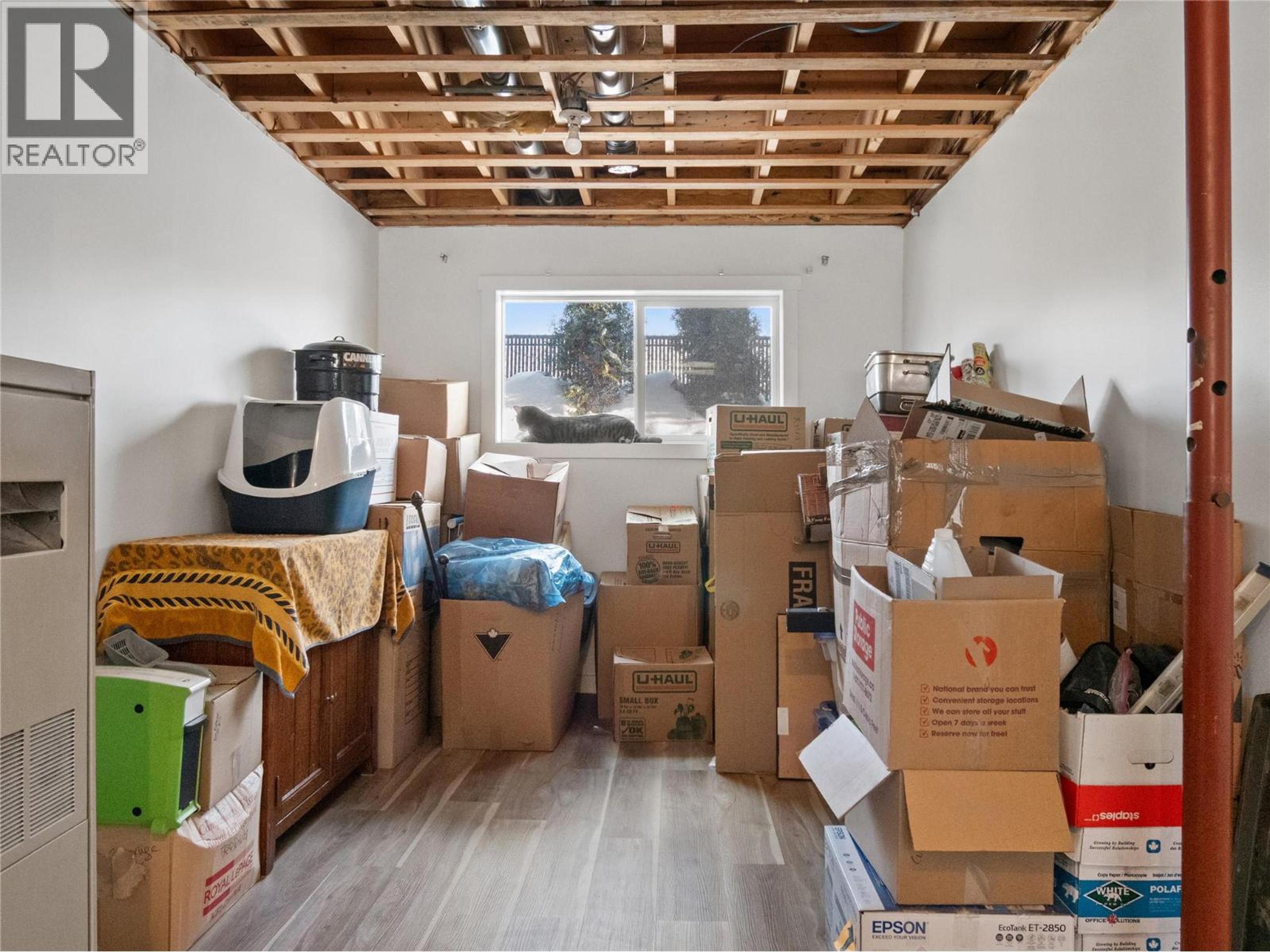 1500 105 AVENUE - 31