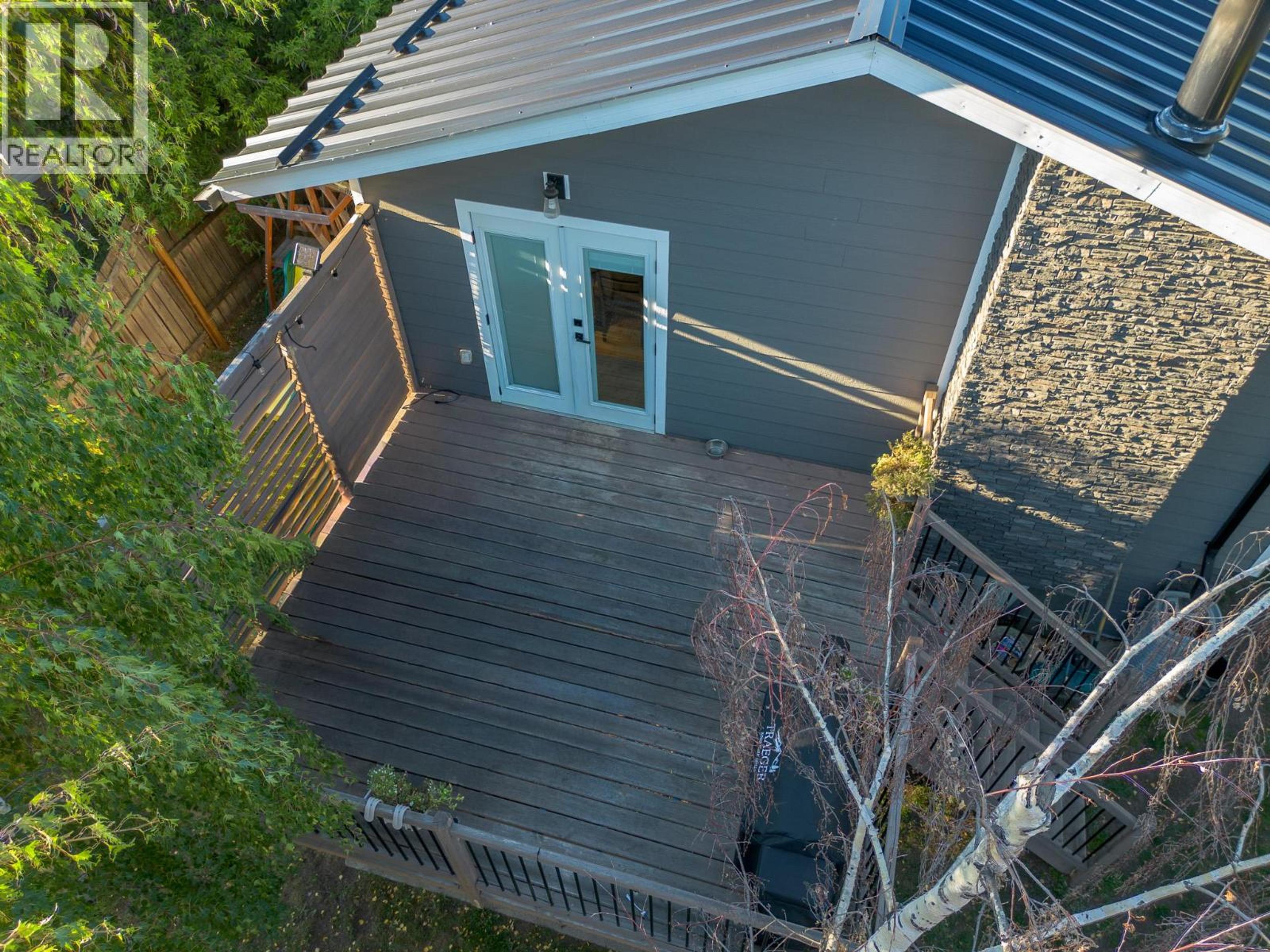 1500 105 AVENUE - 36