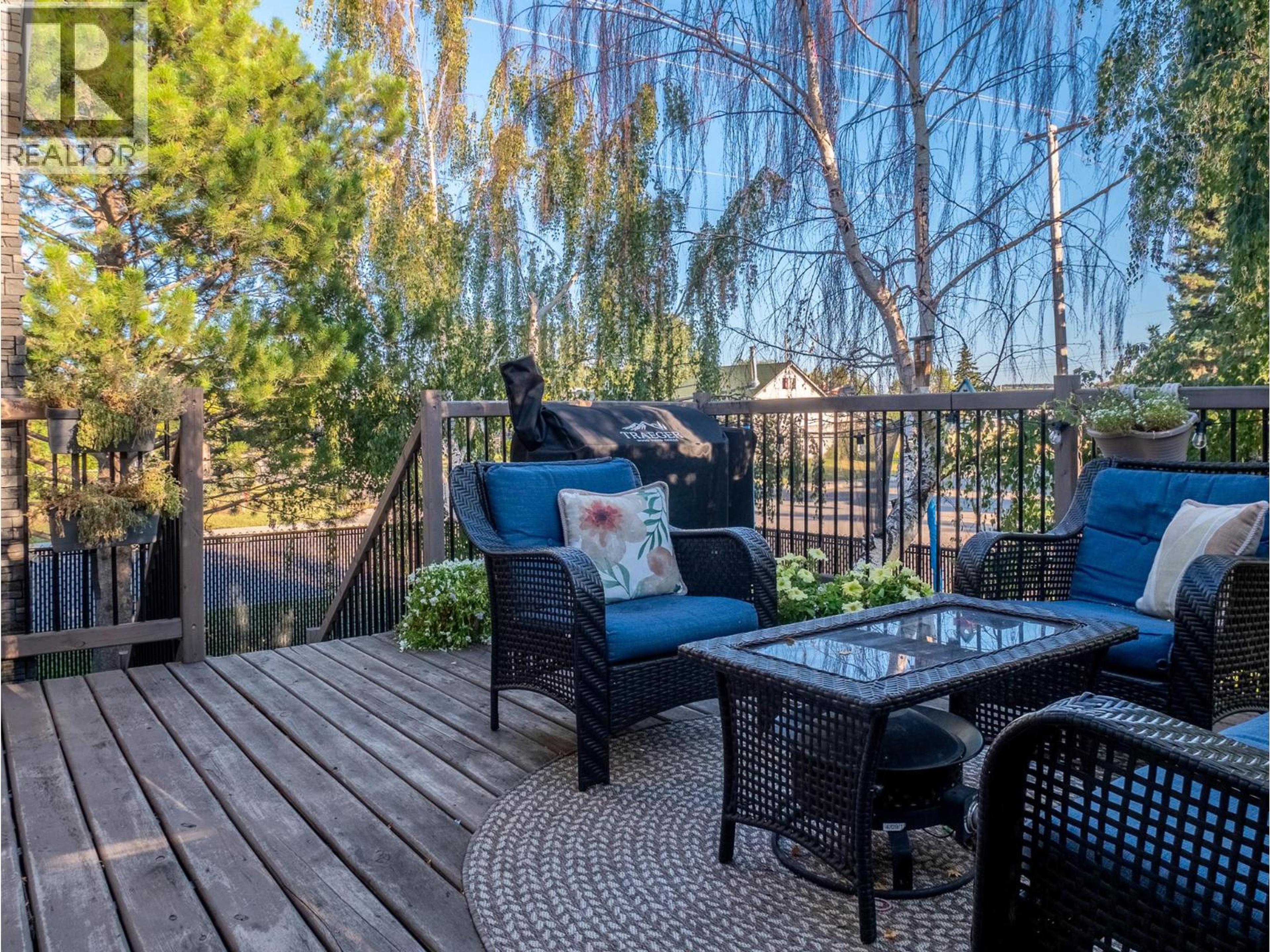 1500 105 AVENUE - 40