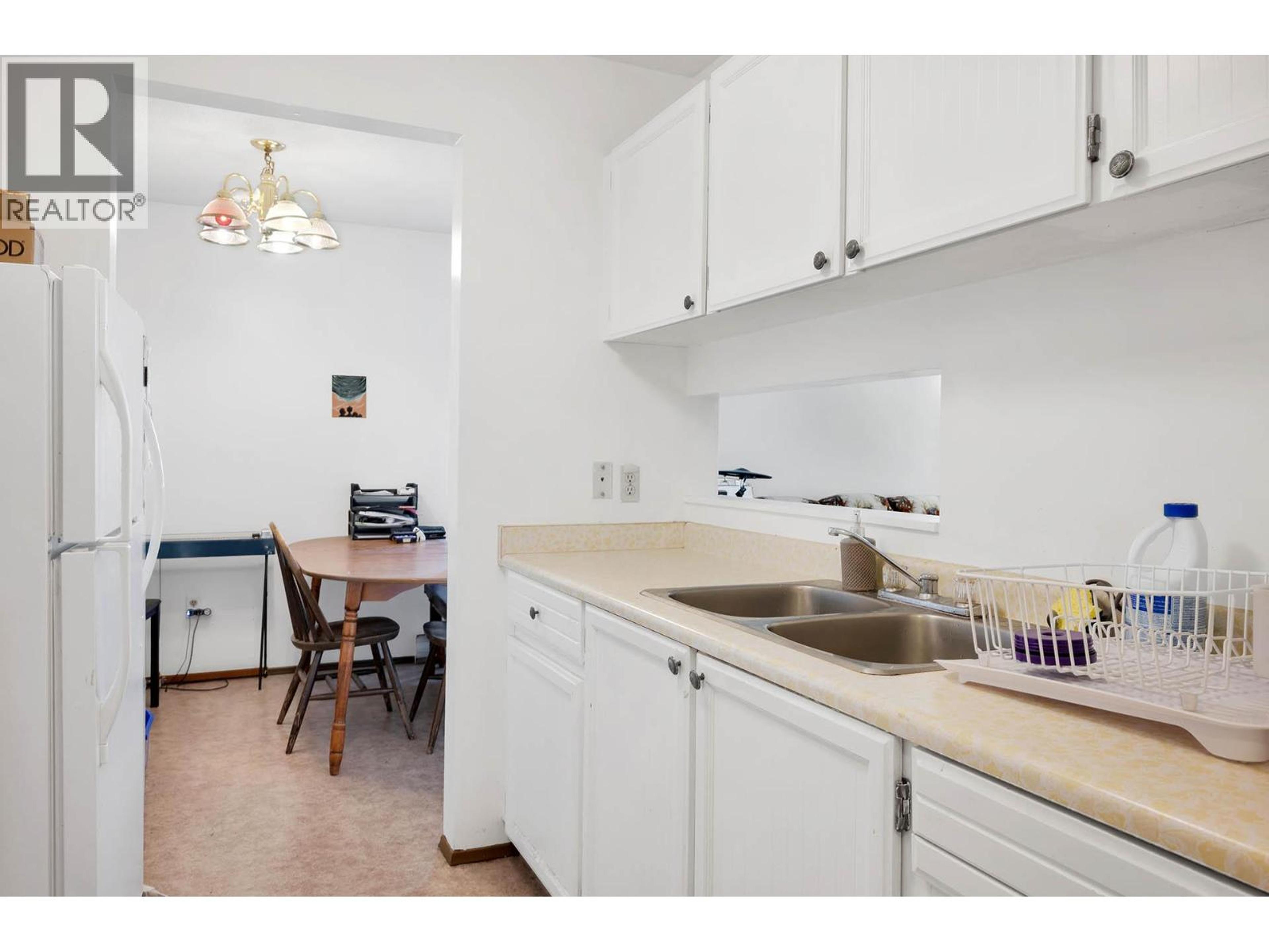 #5 245 PARK DRIVE - 4