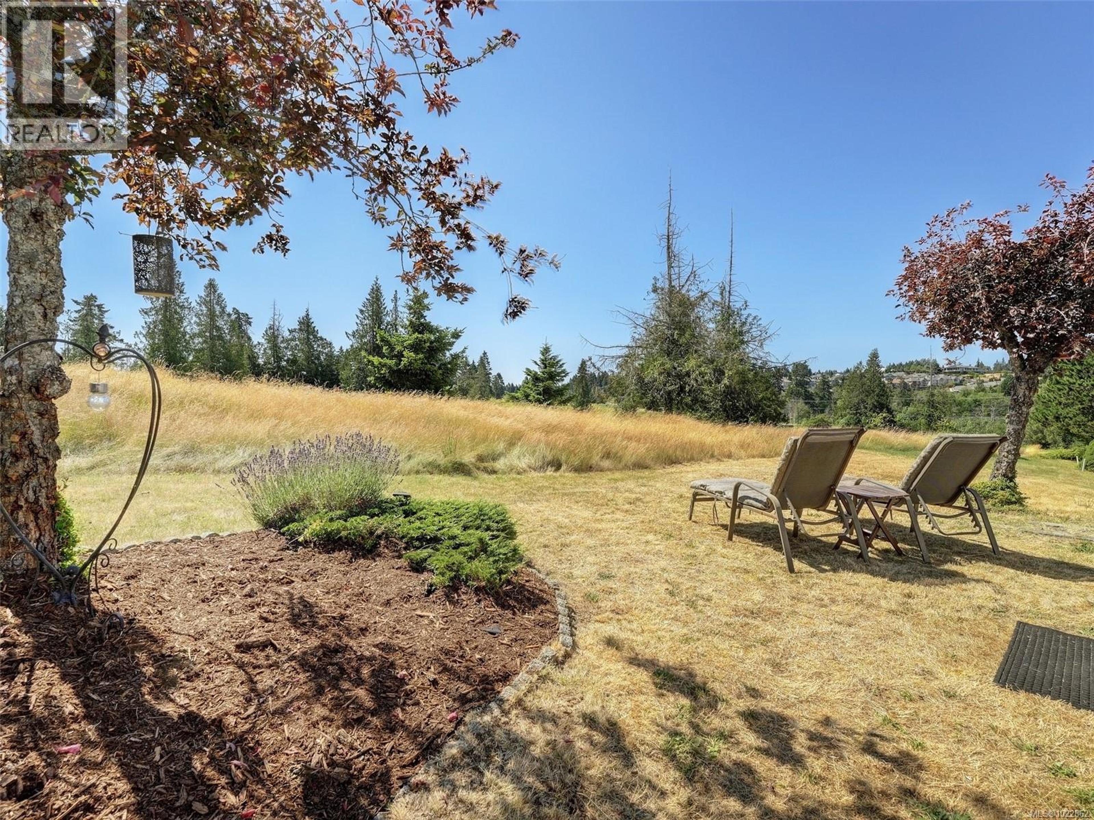 3718 ARBUTUS DR N - 23