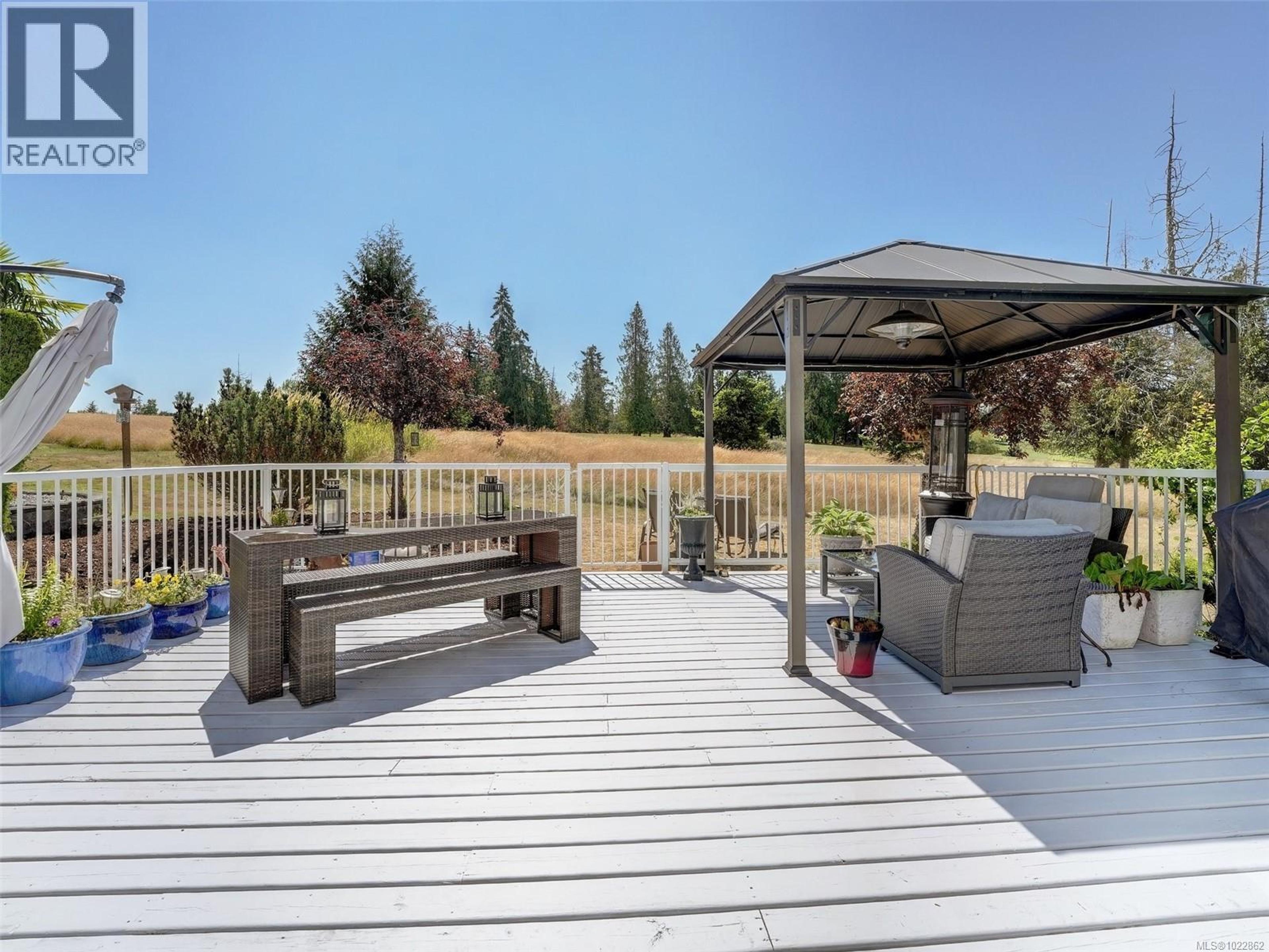 3718 ARBUTUS DR N - 24