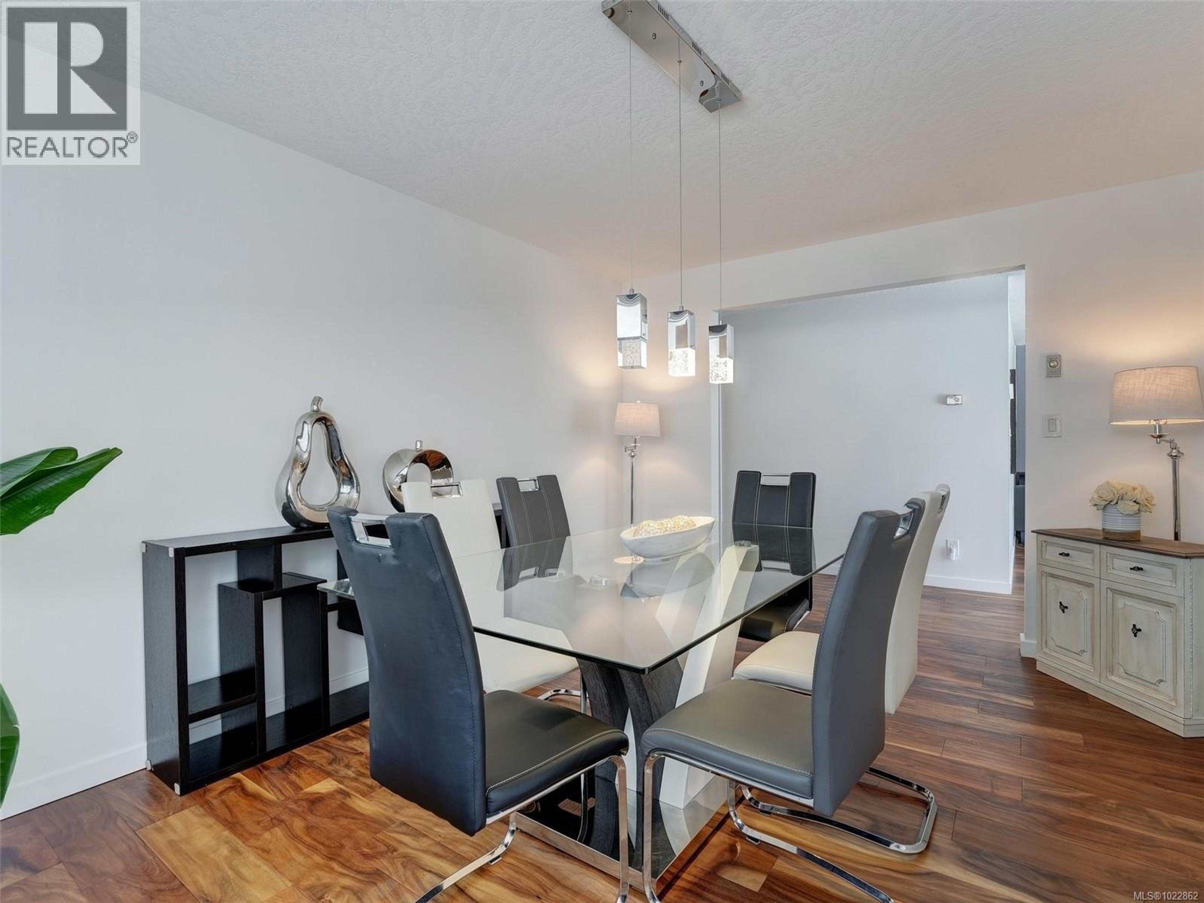 3718 ARBUTUS DR N - Image 3