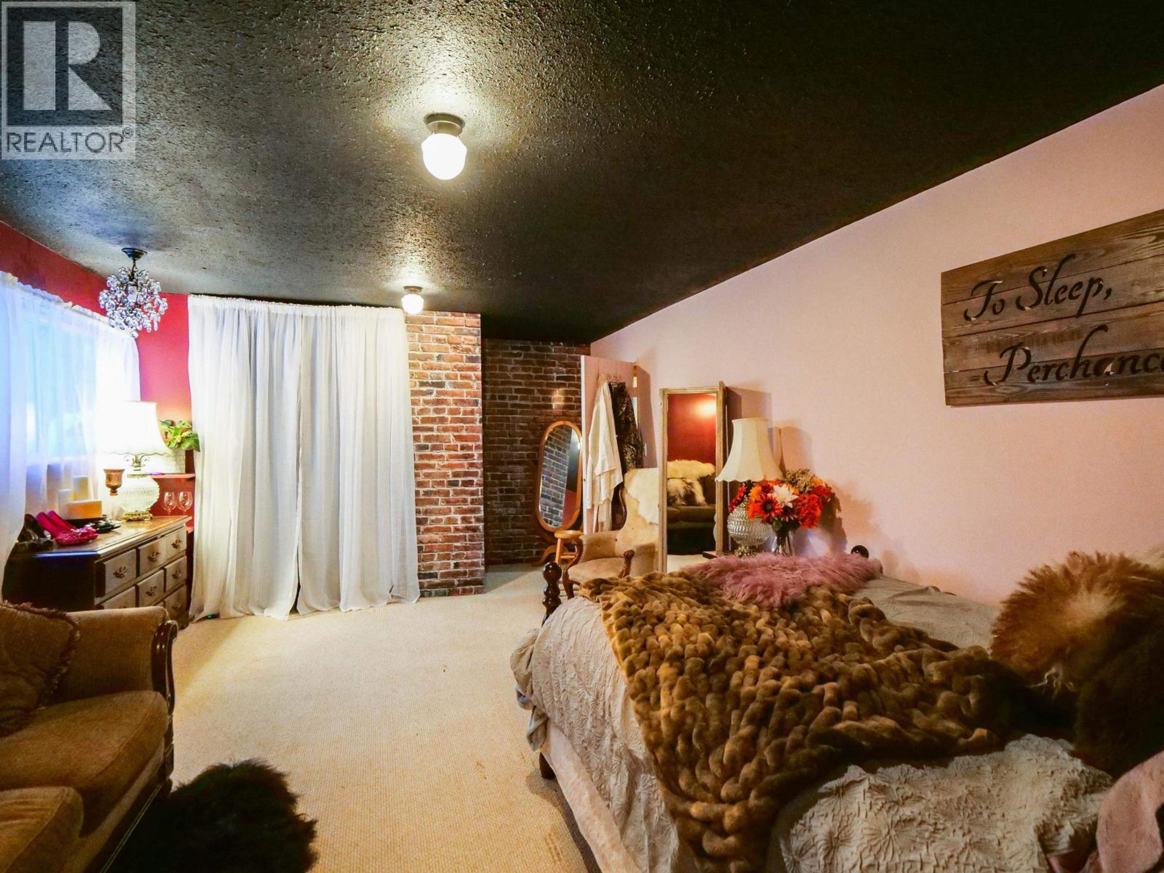 3765 S 97 HIGHWAY - 28