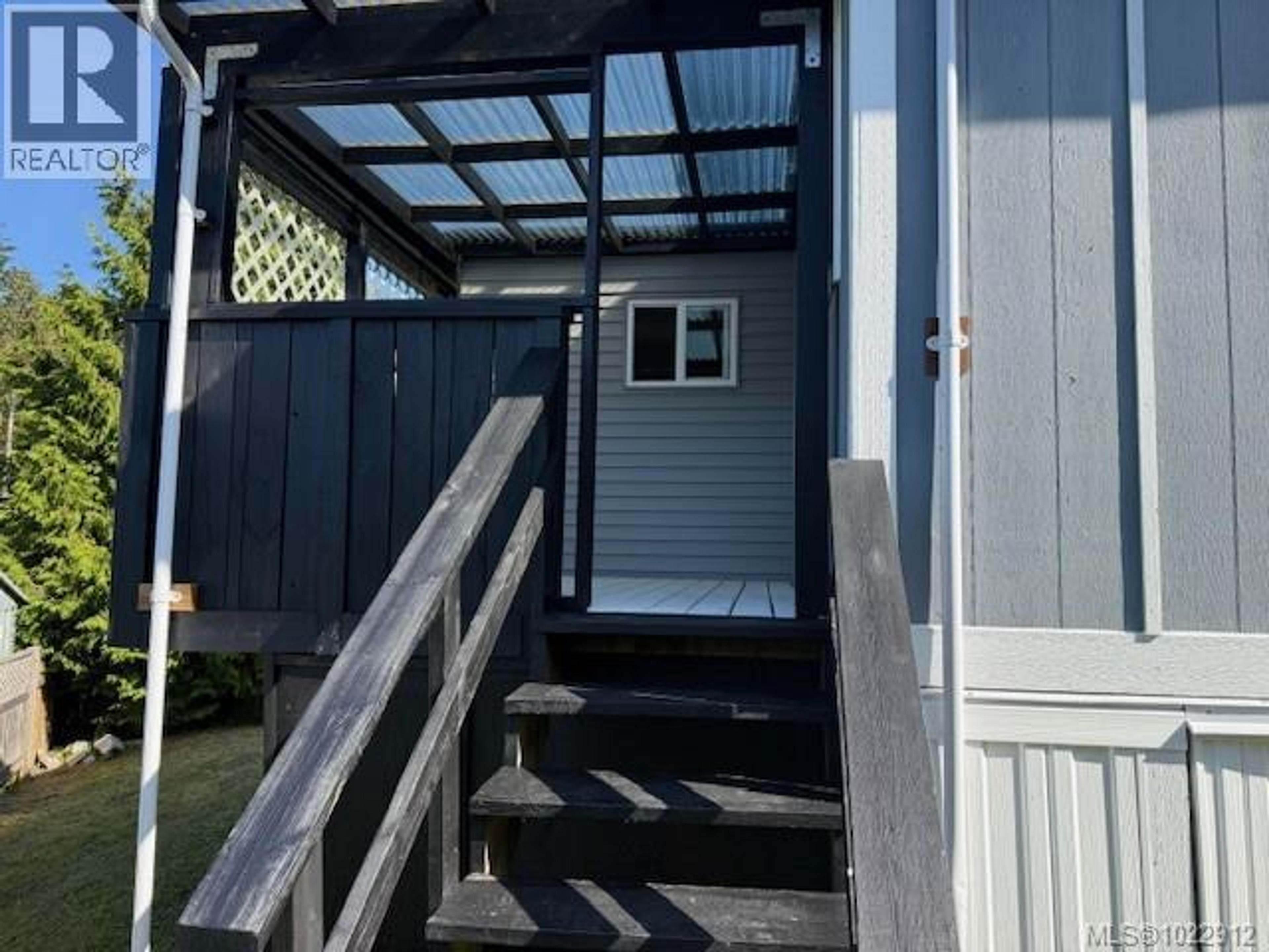 #74 5250 BEAVER HARBOUR RD - Image 2