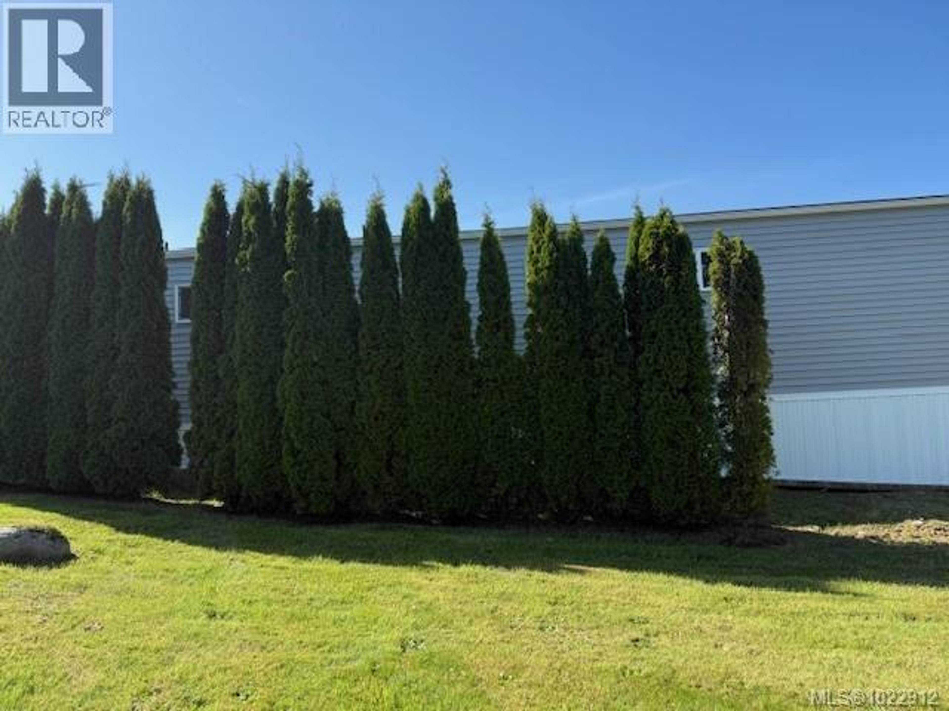 #74 5250 BEAVER HARBOUR RD - Image 4