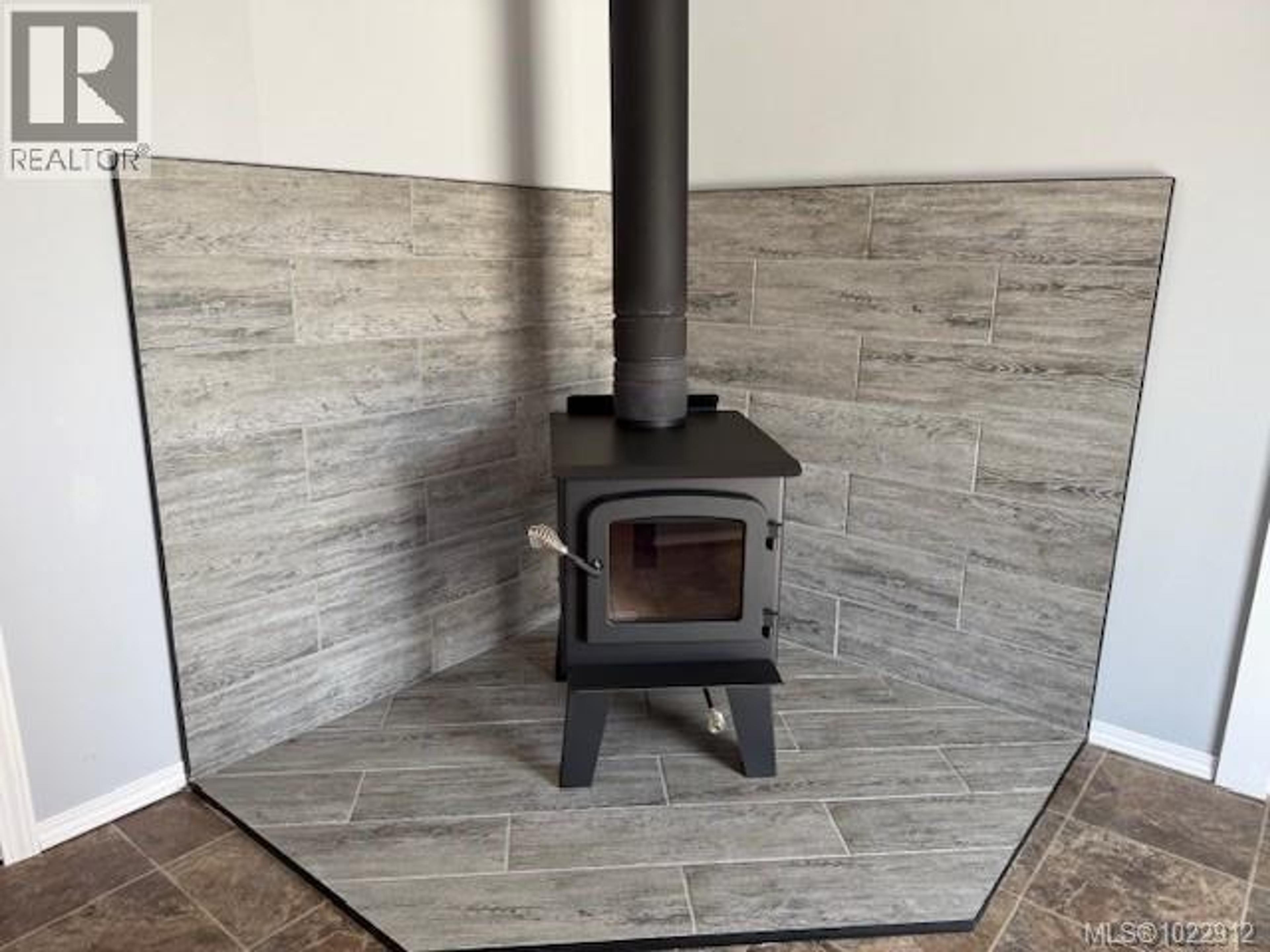 #74 5250 BEAVER HARBOUR RD - Image 5