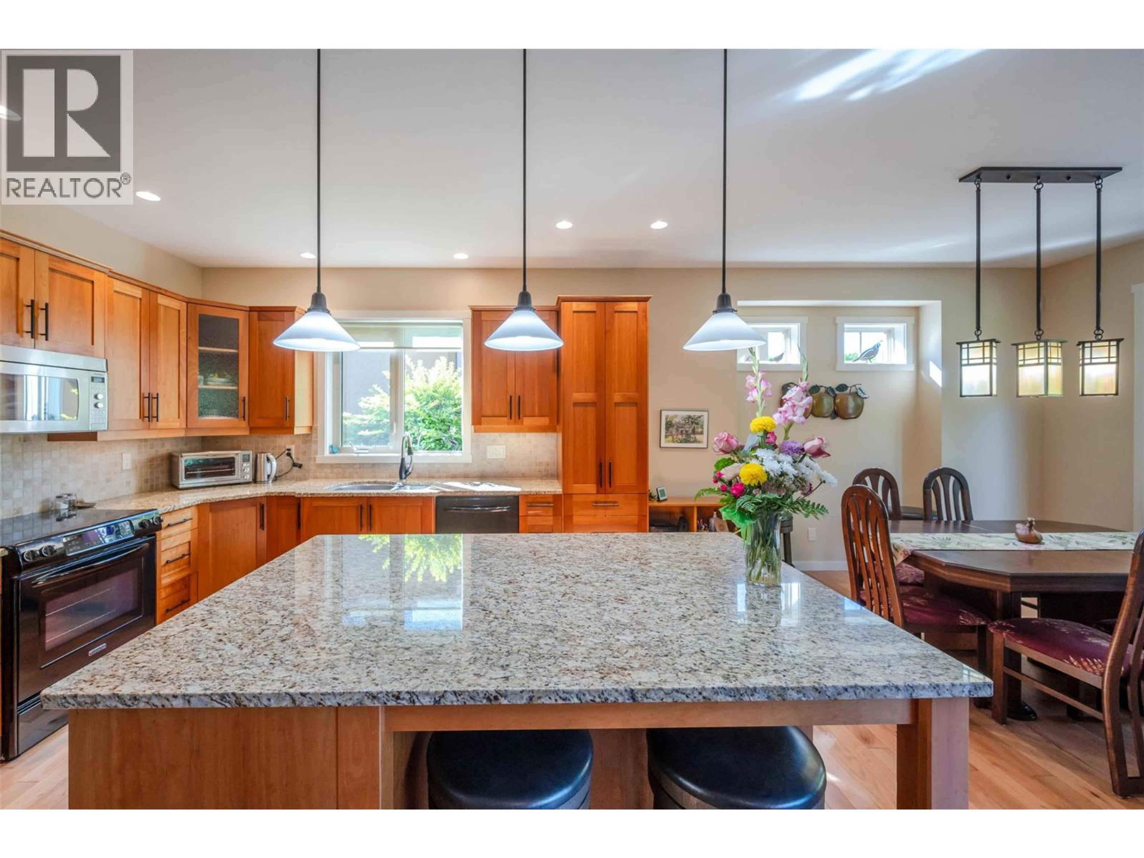 #26 6833 MEADOWS DRIVE - 12