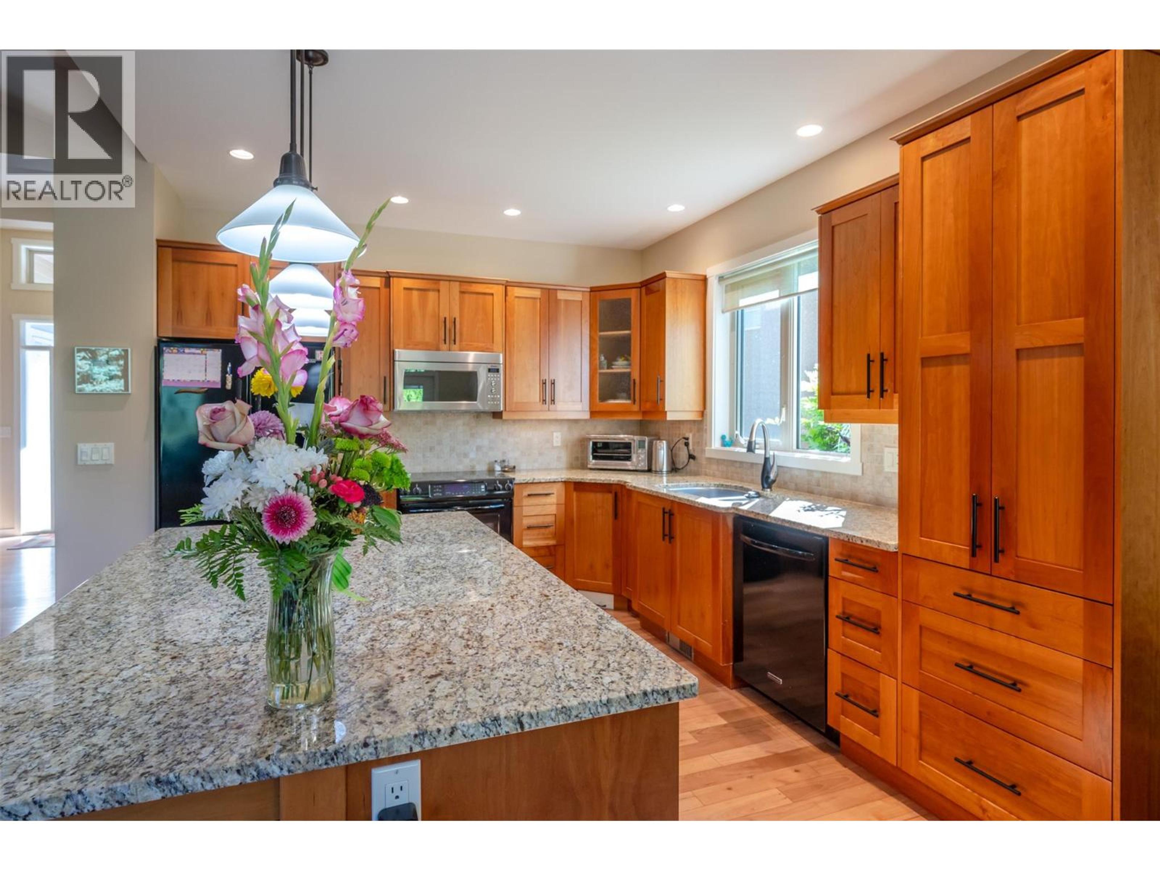 #26 6833 MEADOWS DRIVE - 17