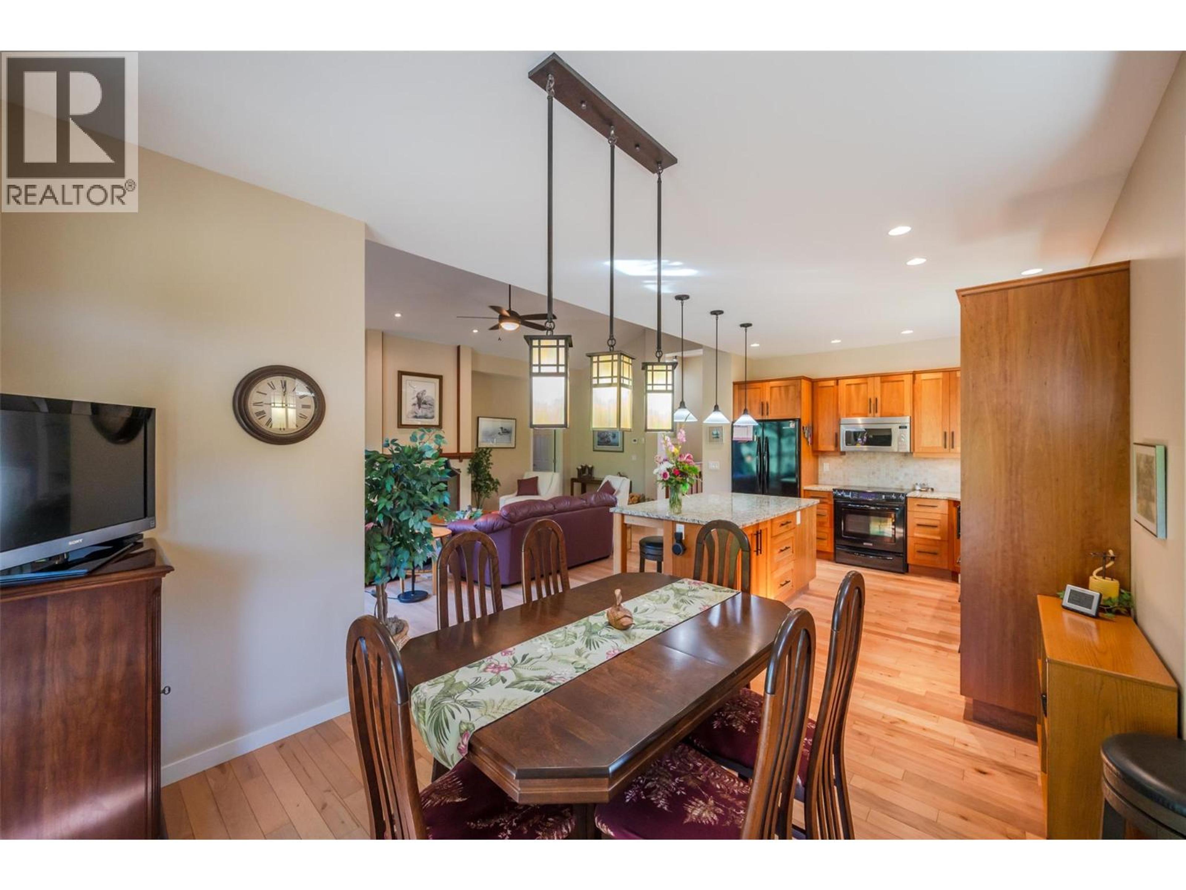 #26 6833 MEADOWS DRIVE - 20