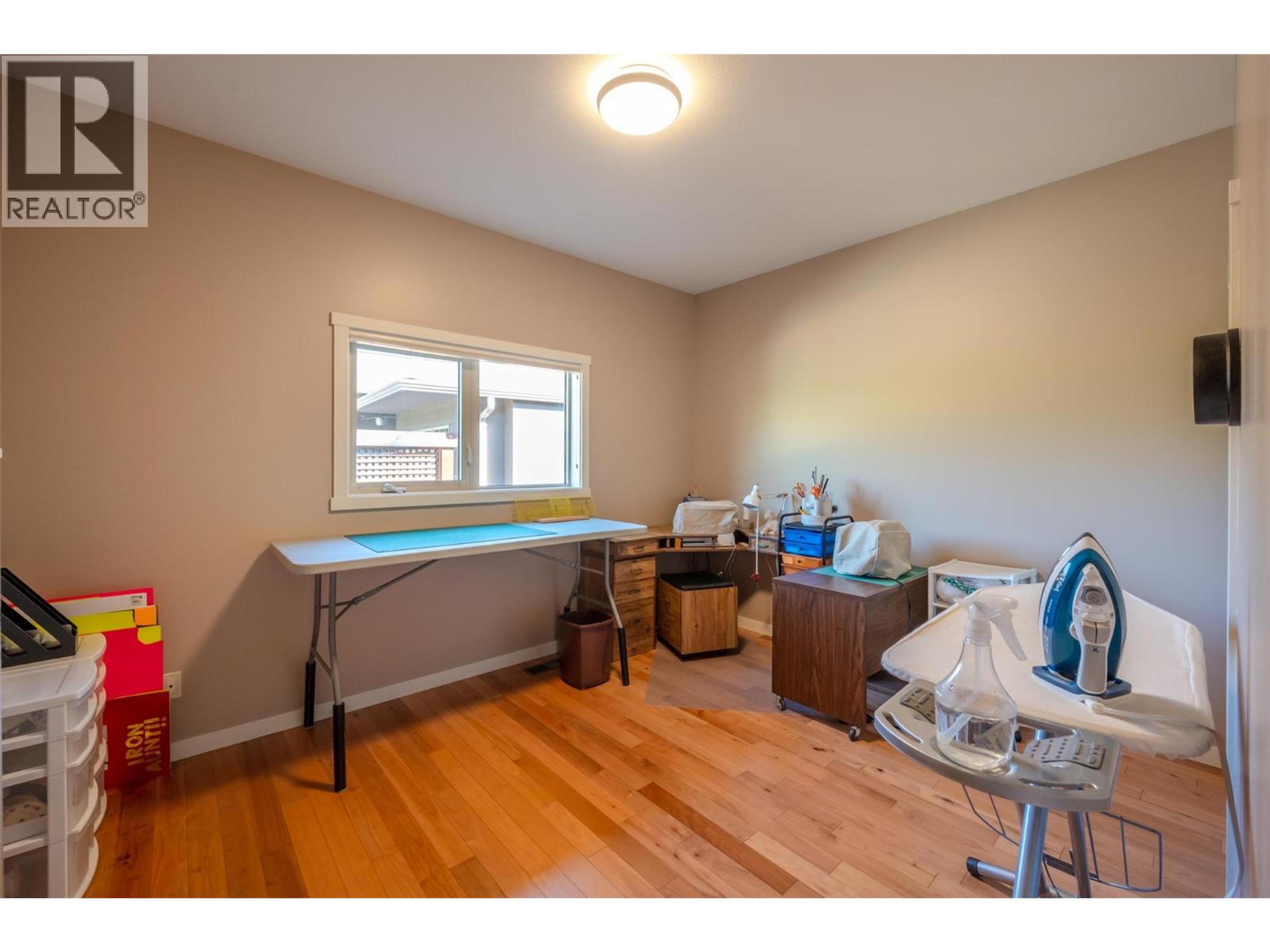 #26 6833 MEADOWS DRIVE - 36