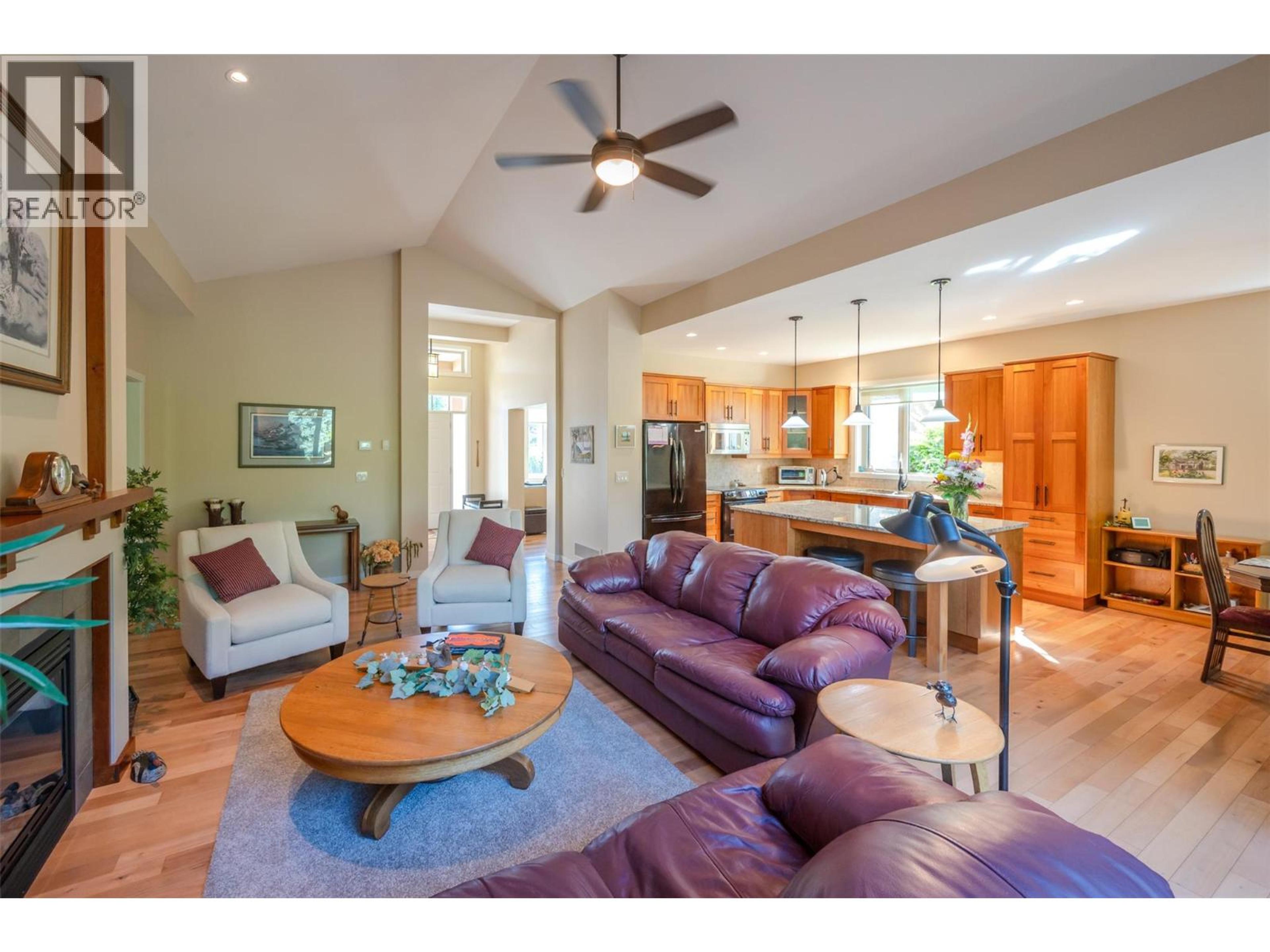 #26 6833 MEADOWS DRIVE - 9