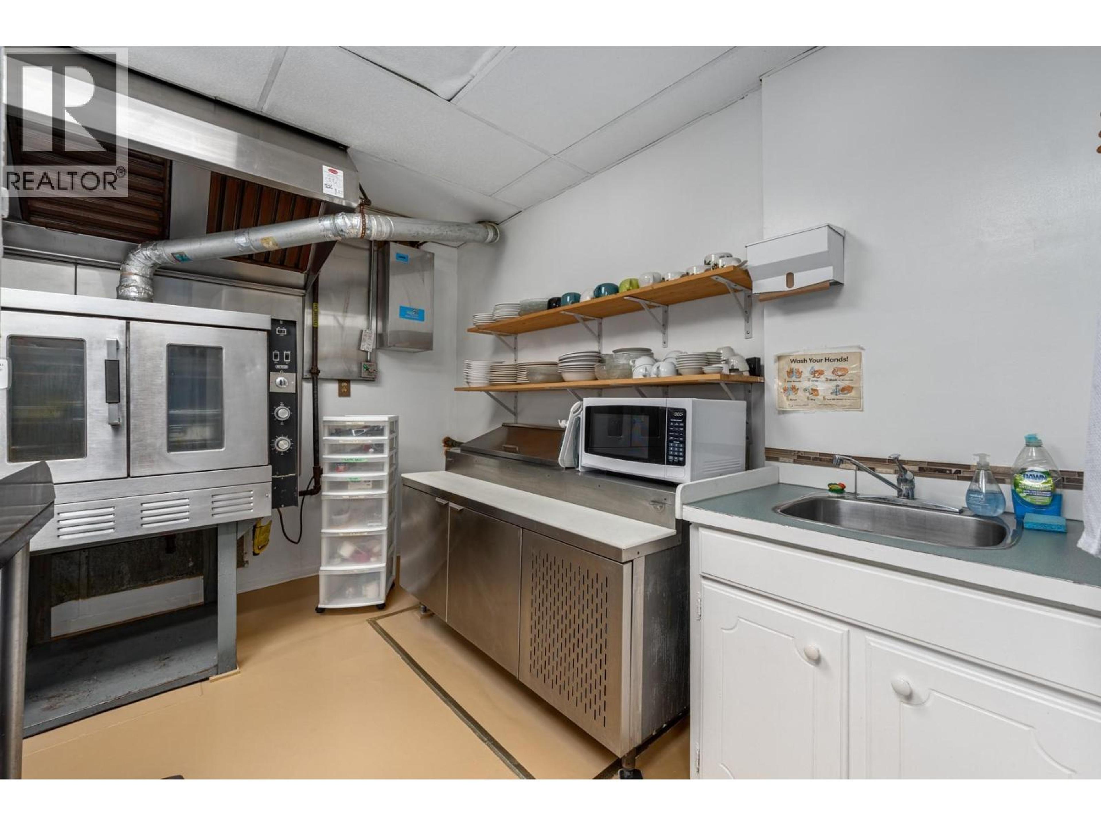 3649 MERRITT-SPENCES BRIDGE HIGHWAY - 24