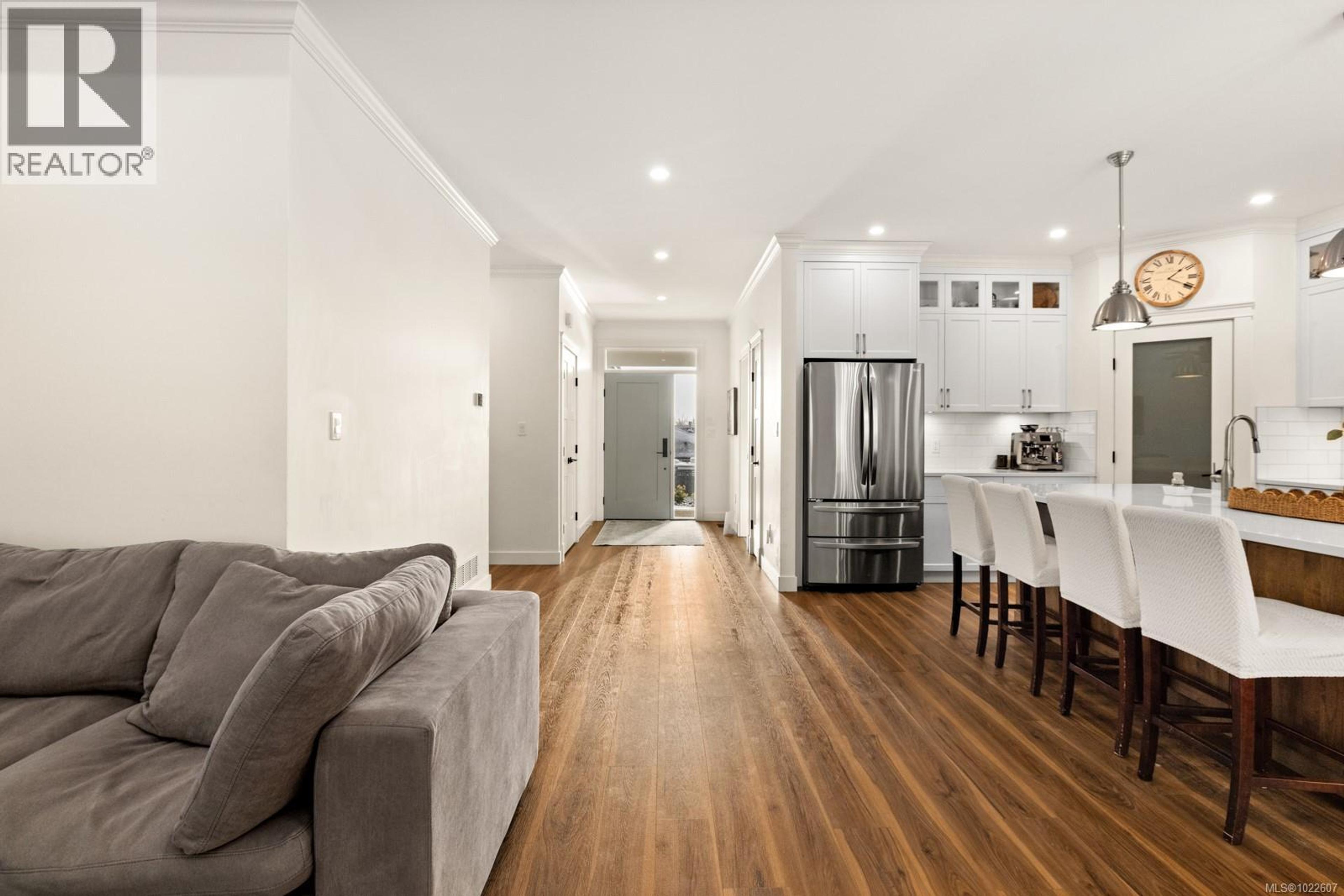 539 GREENWELL DR - 10