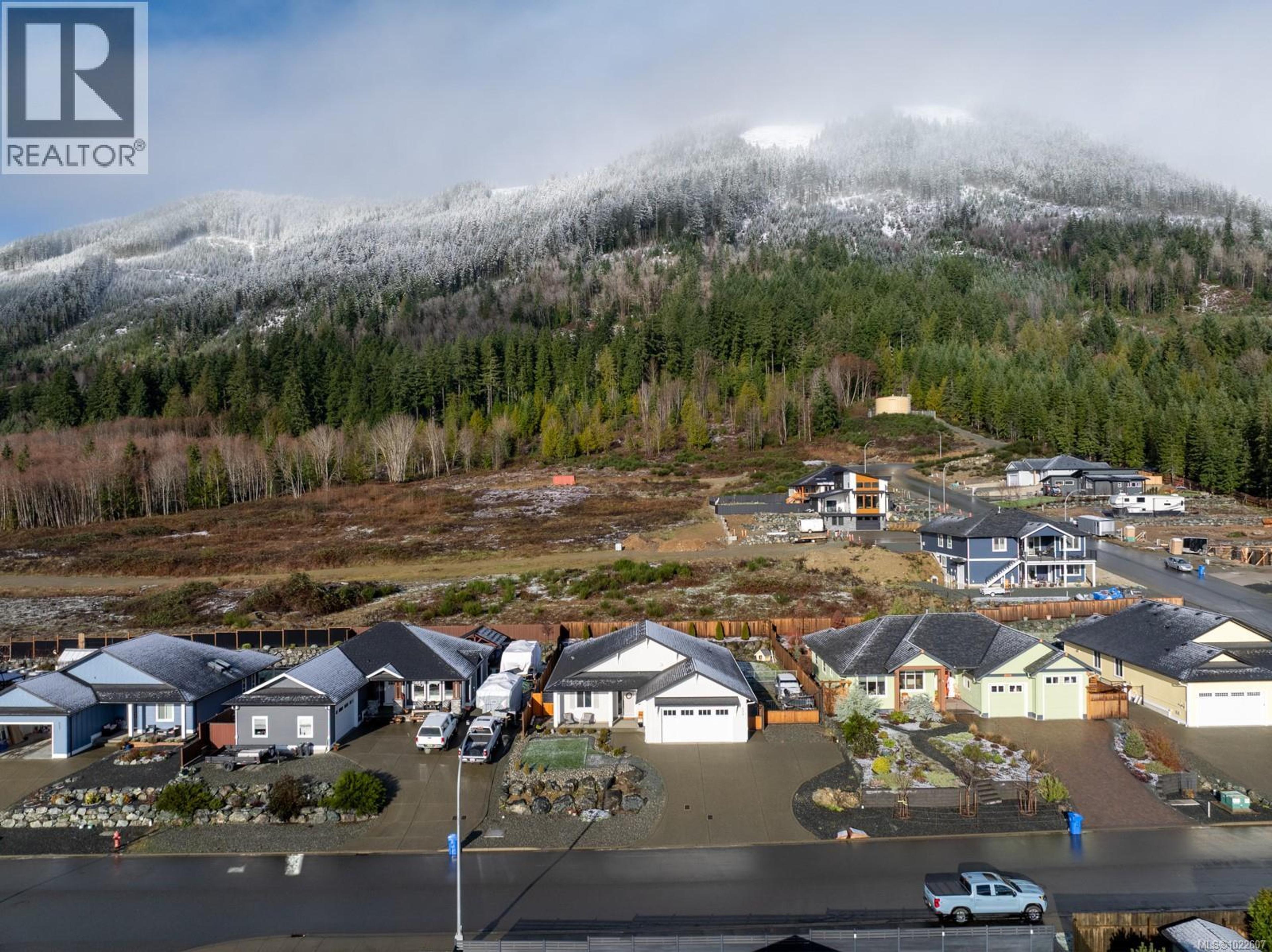 539 GREENWELL DR - 38