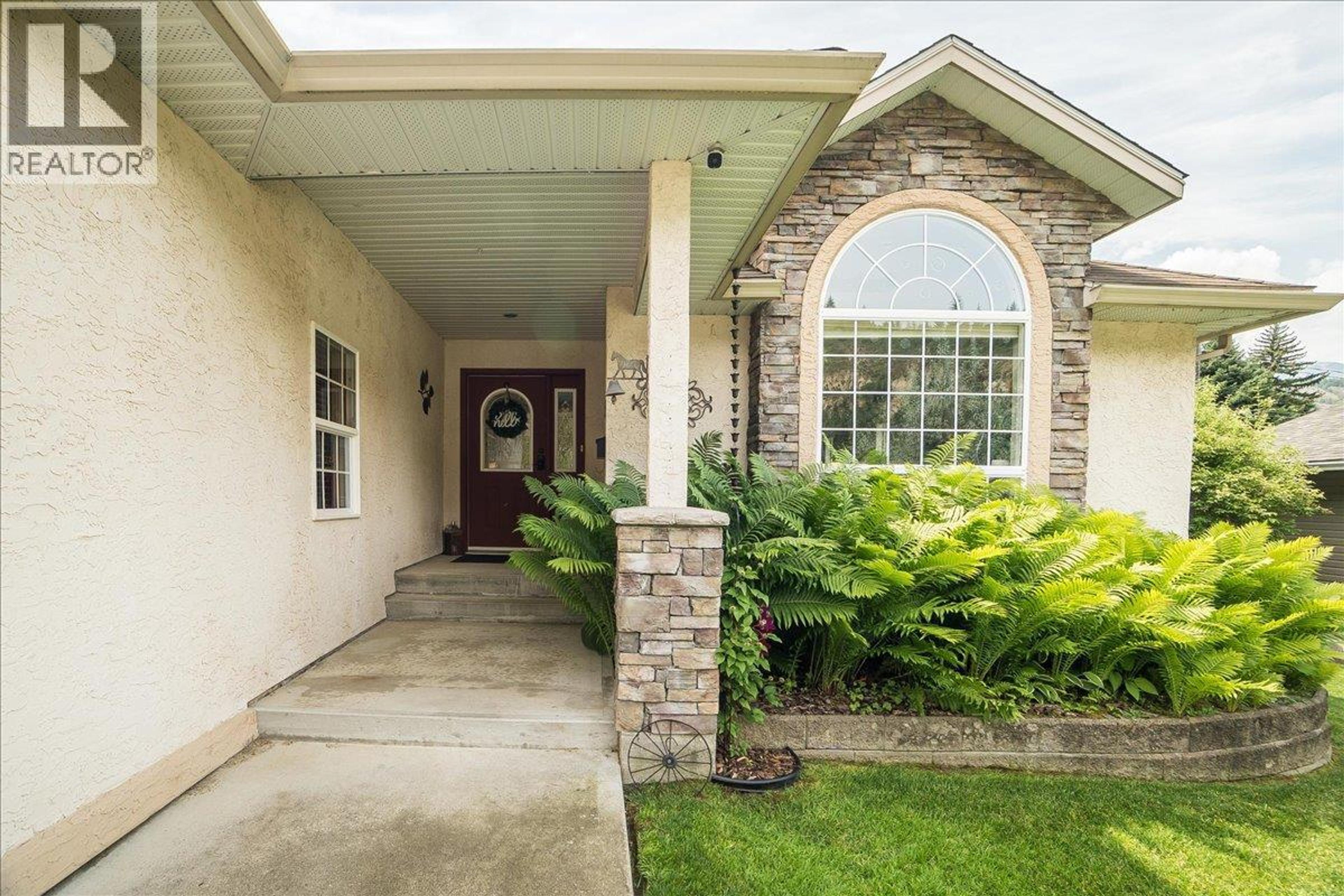 1040 REGAN CRESCENT - 4