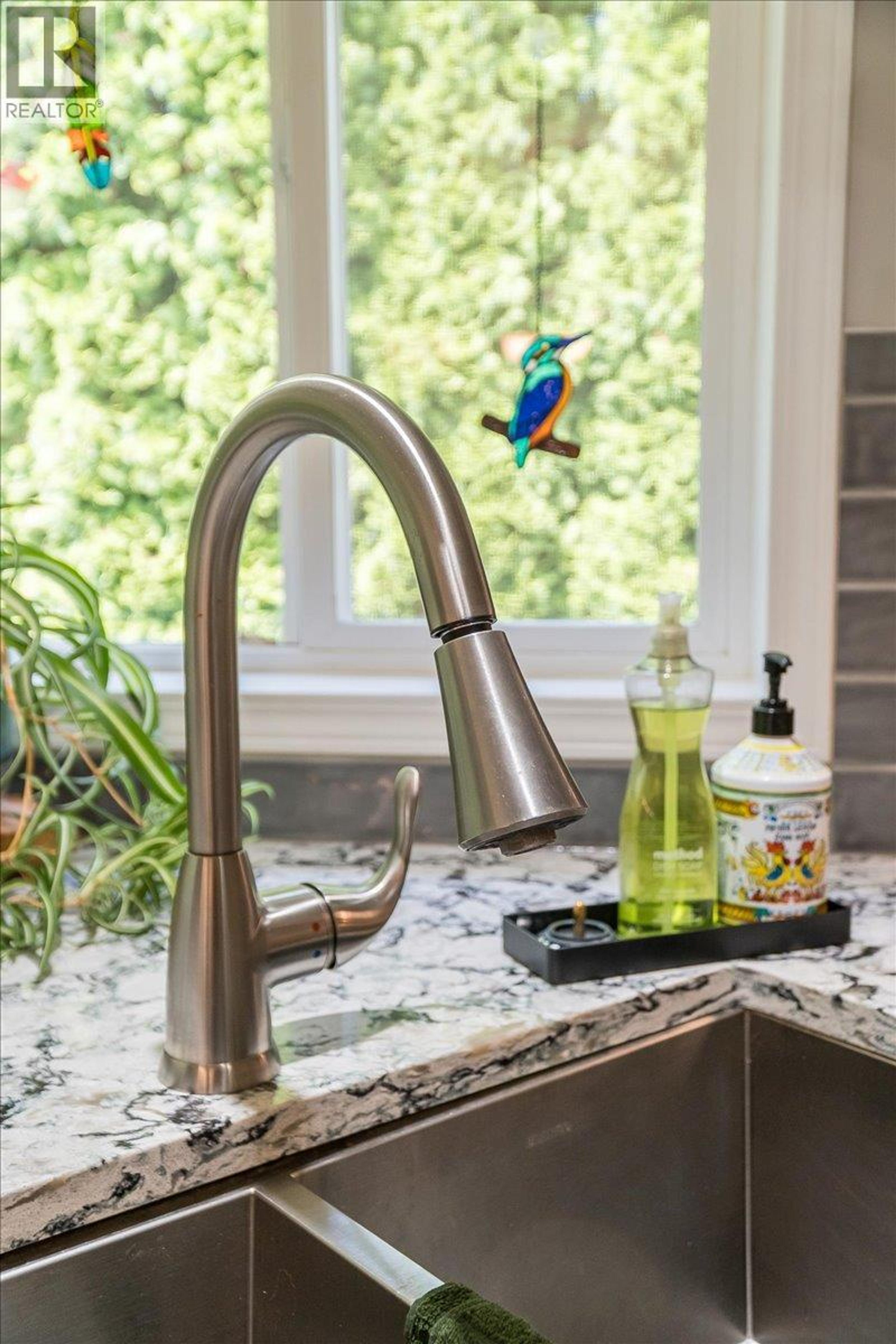 1040 REGAN CRESCENT - 22