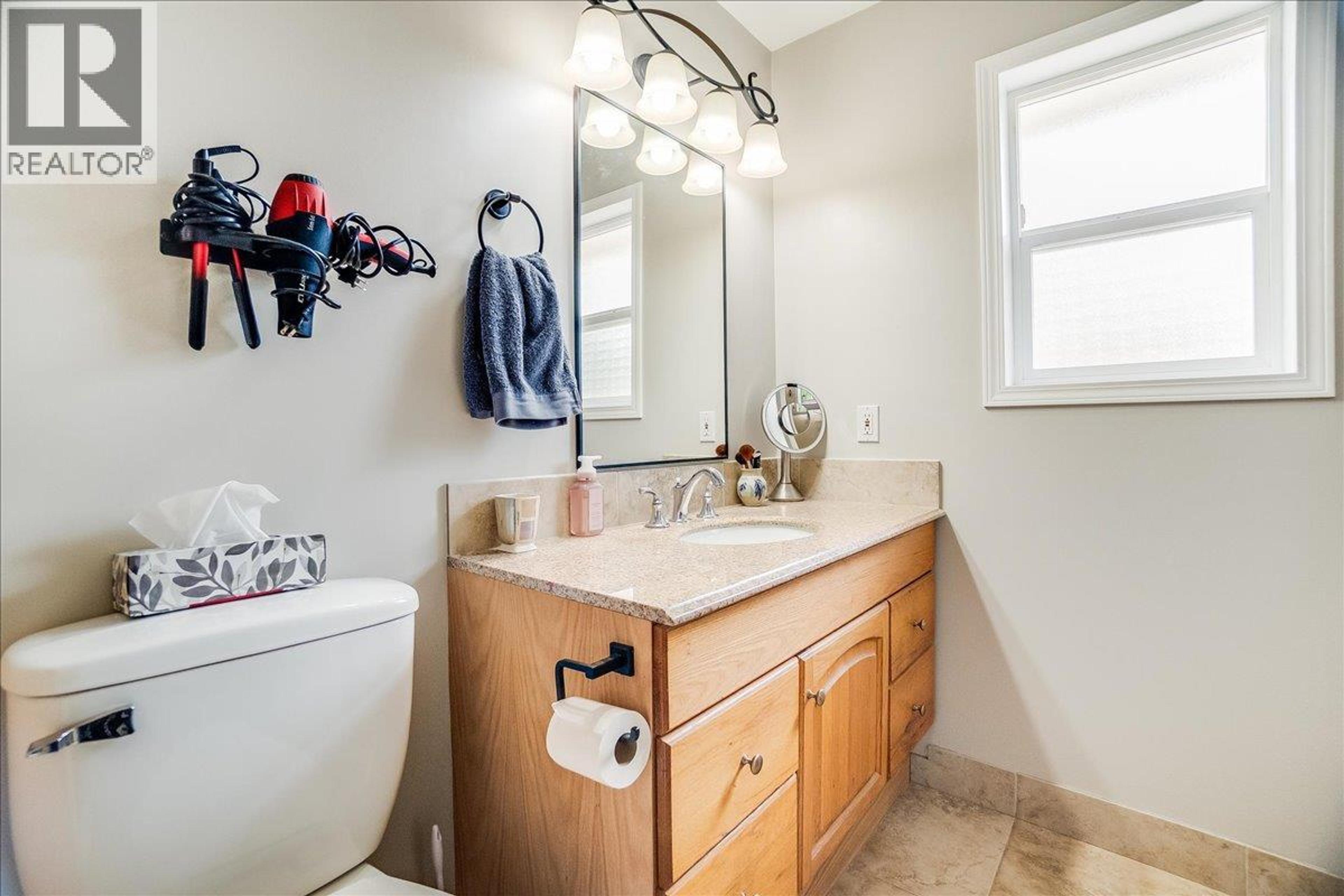 1040 REGAN CRESCENT - 48