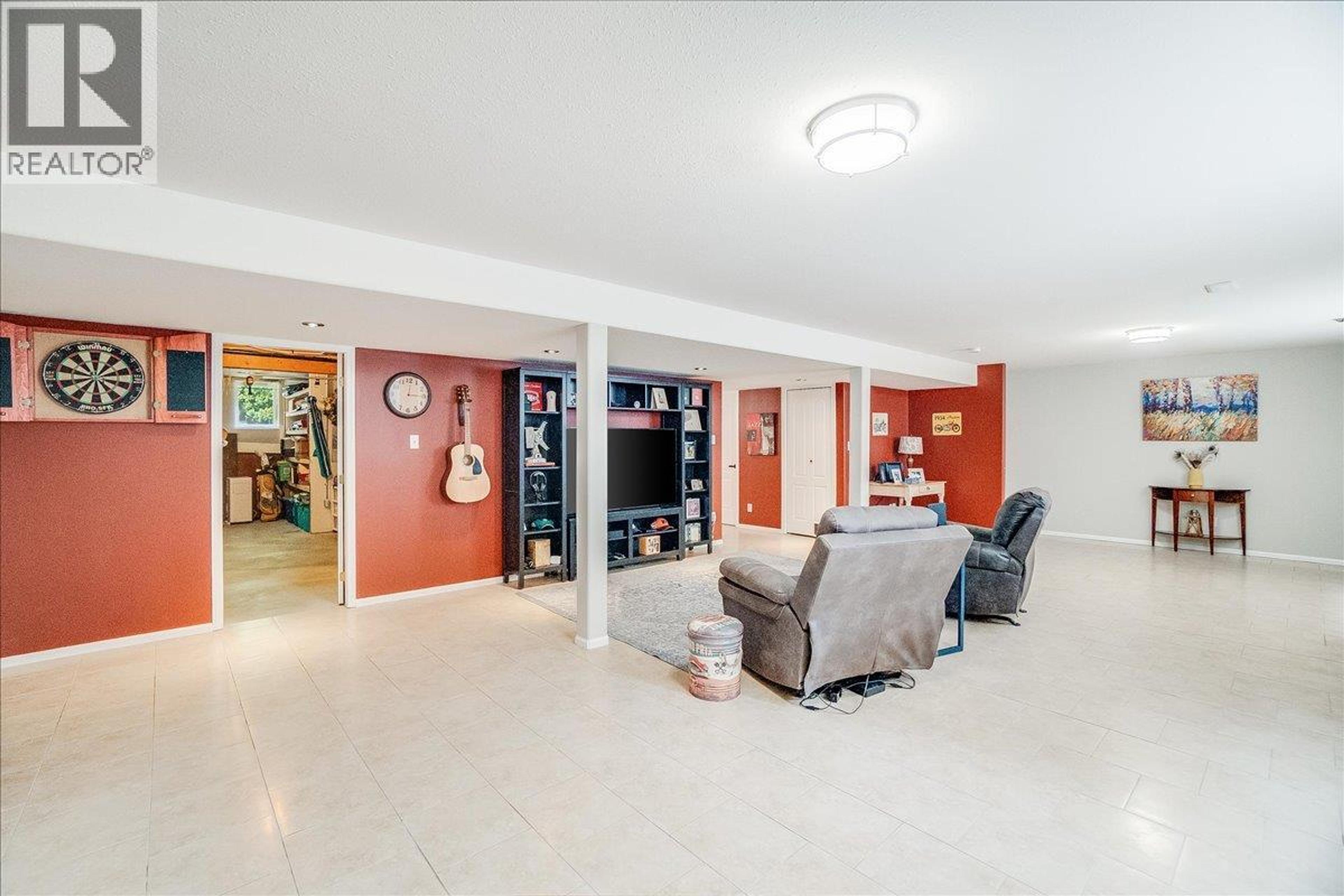 1040 REGAN CRESCENT - 57