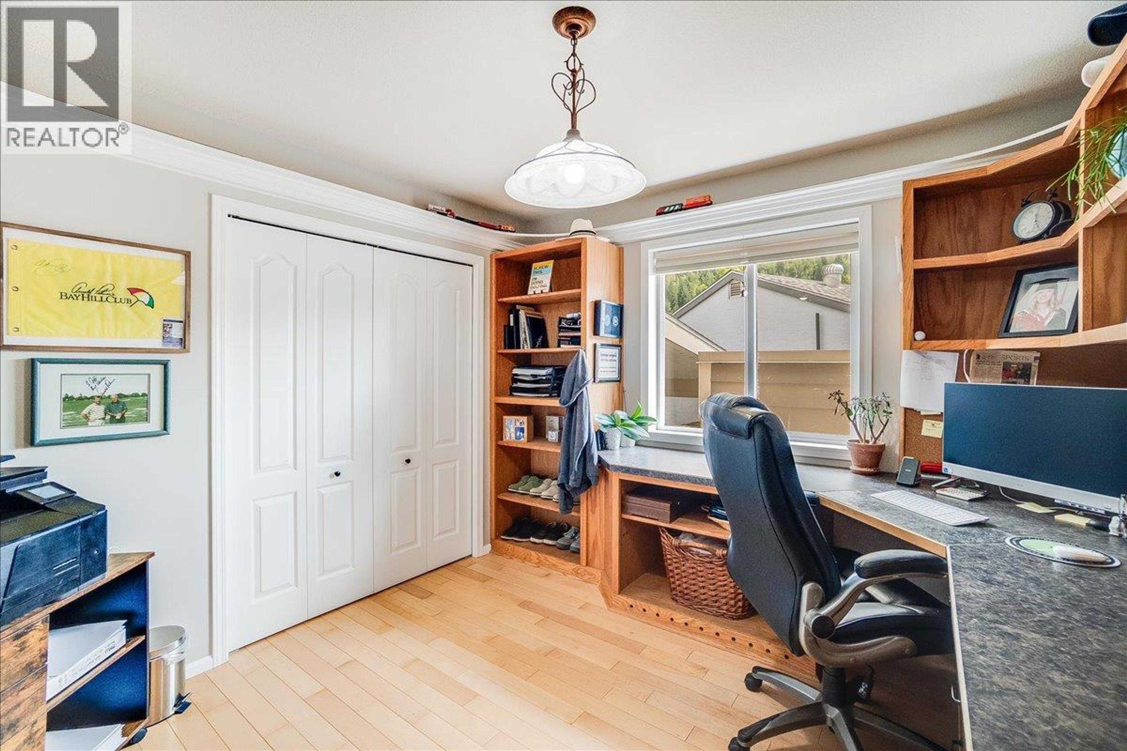 1040 REGAN CRESCENT - 49