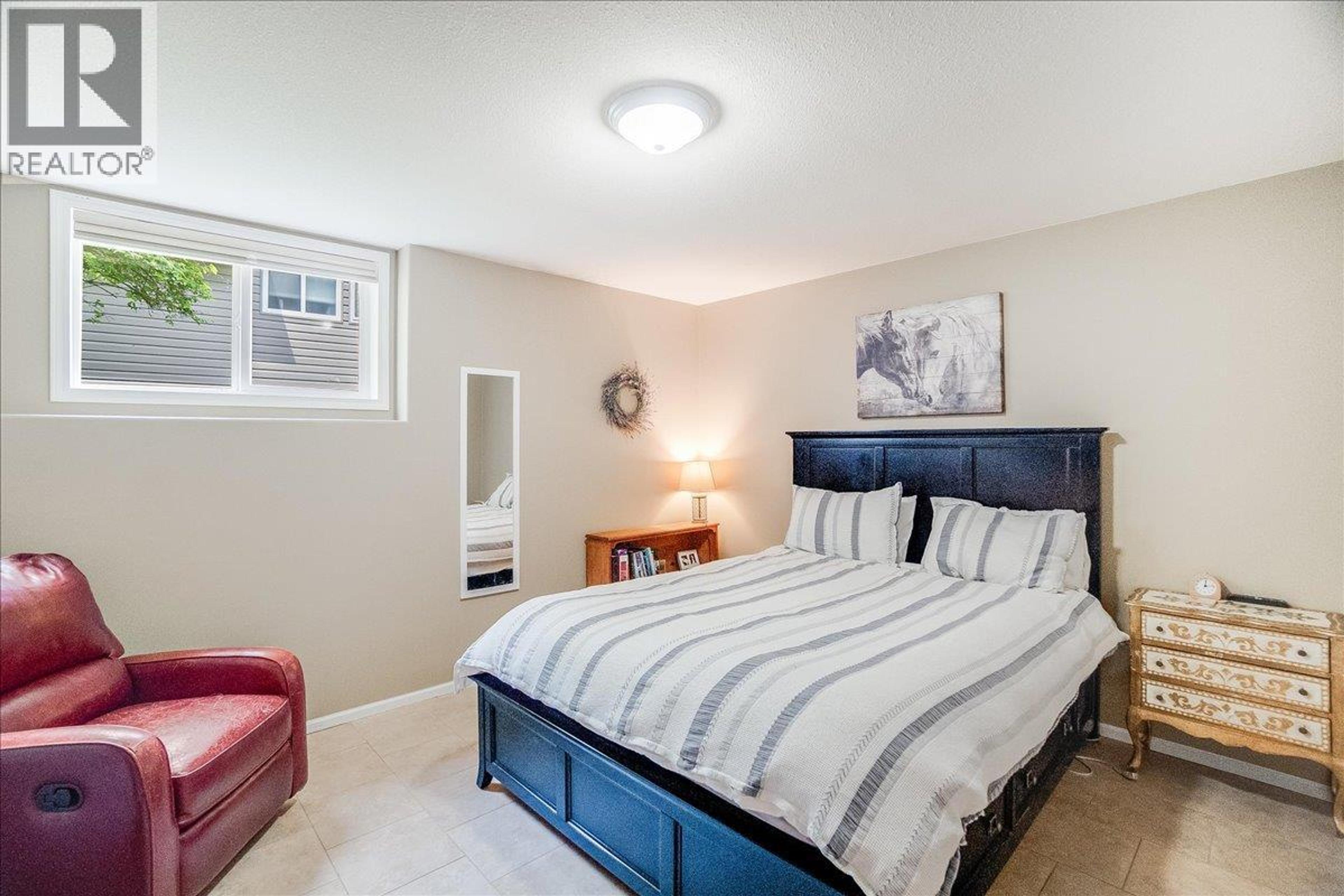 1040 REGAN CRESCENT - 59