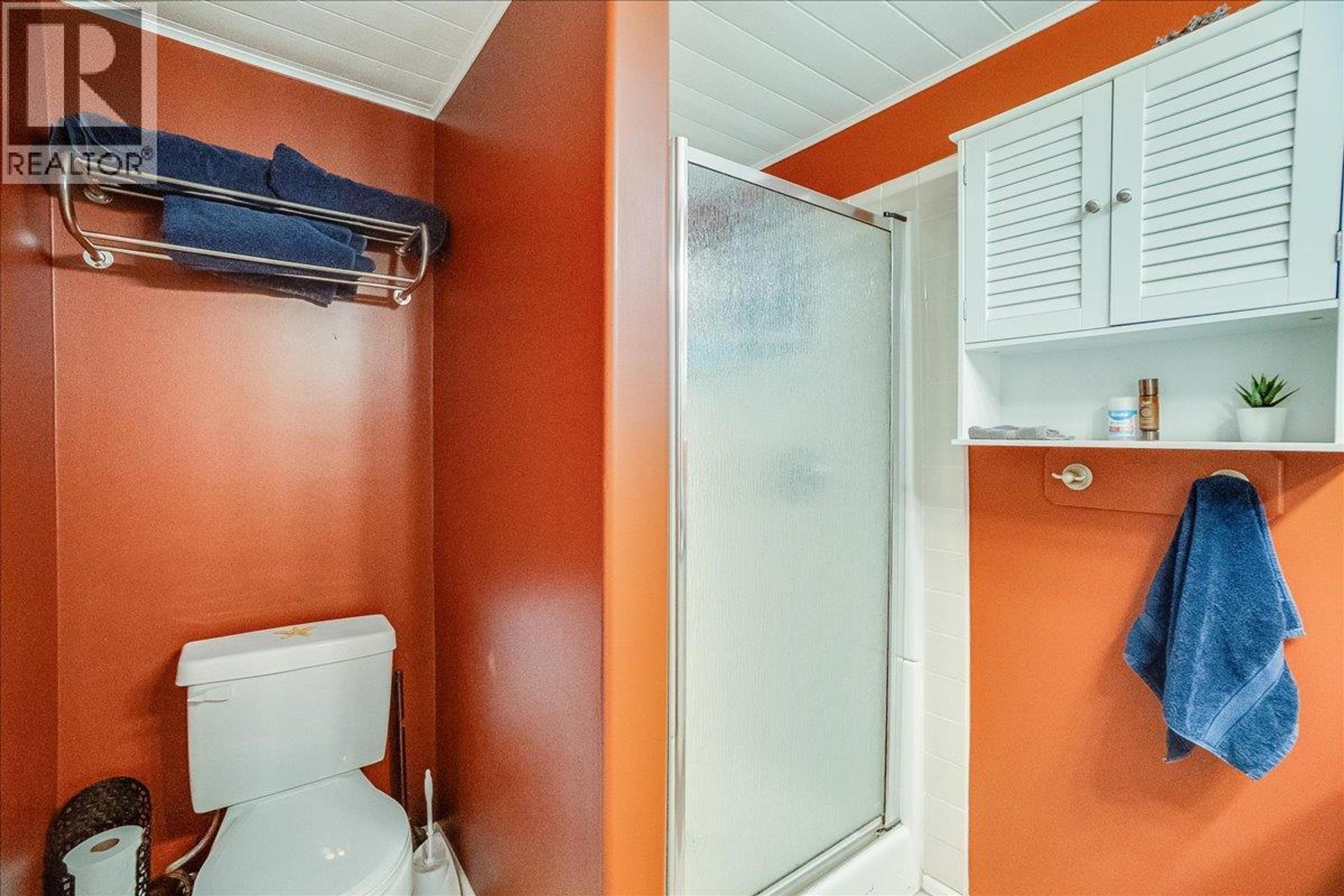 1040 REGAN CRESCENT - 63