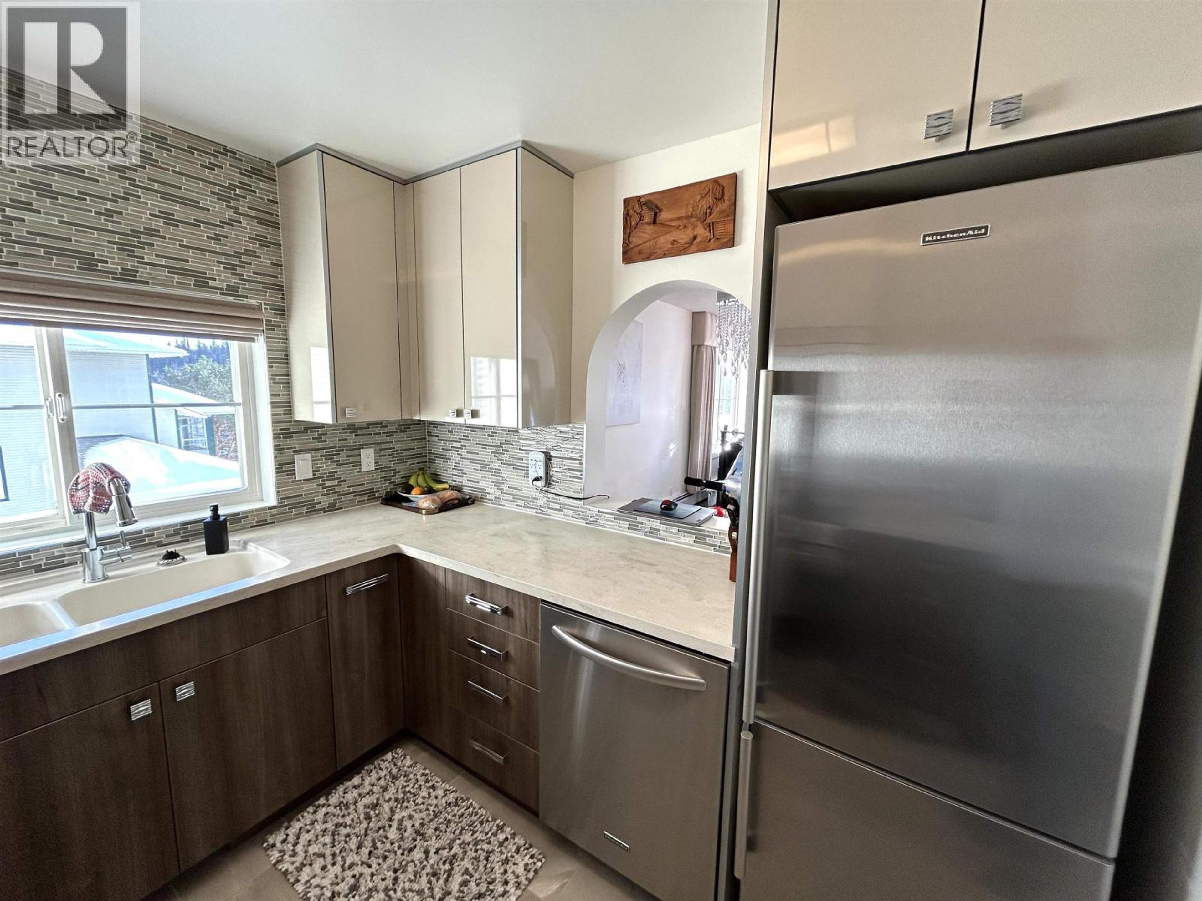 #407 1638 6TH AVENUE - 7