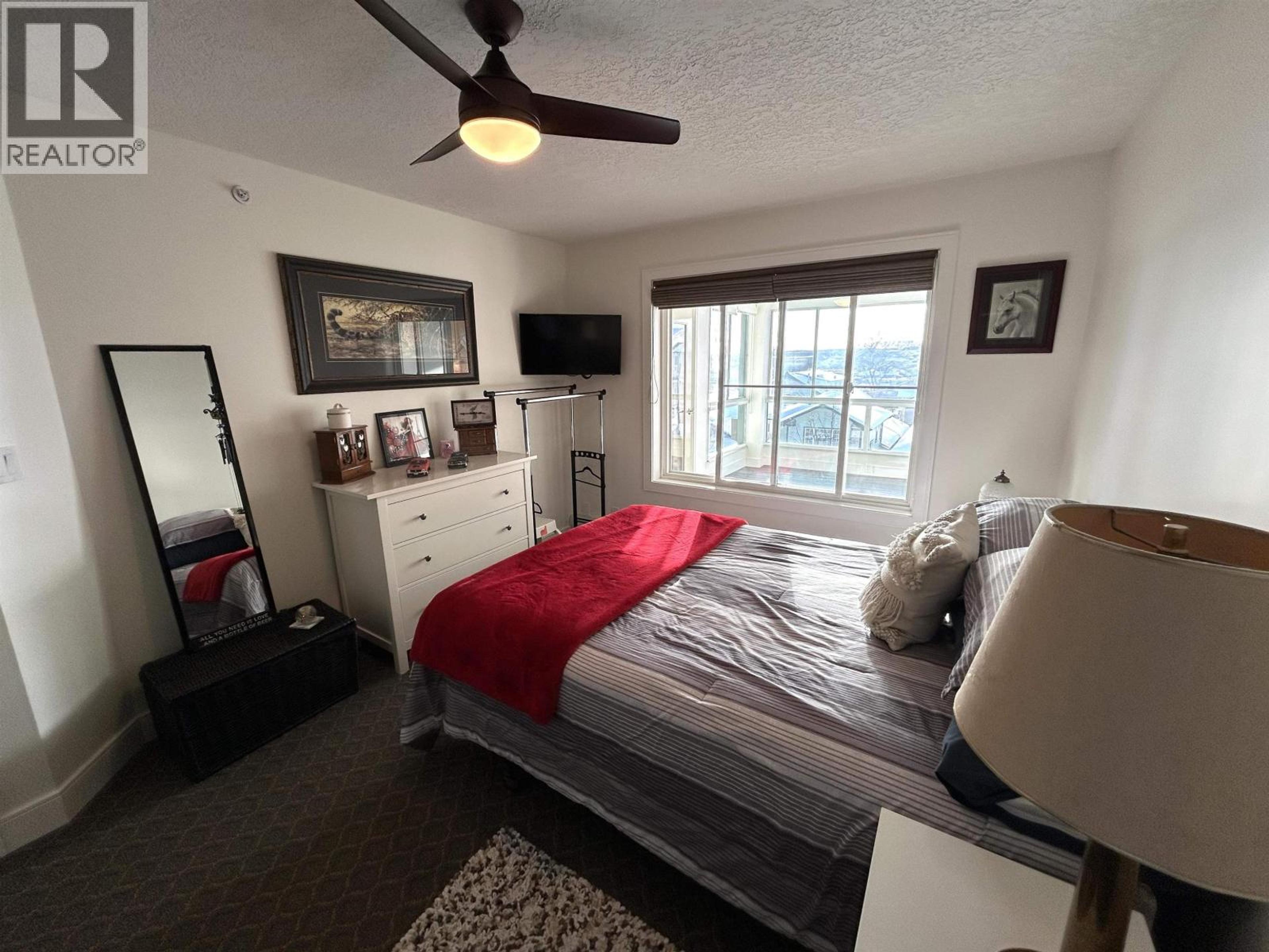 #407 1638 6TH AVENUE - 16