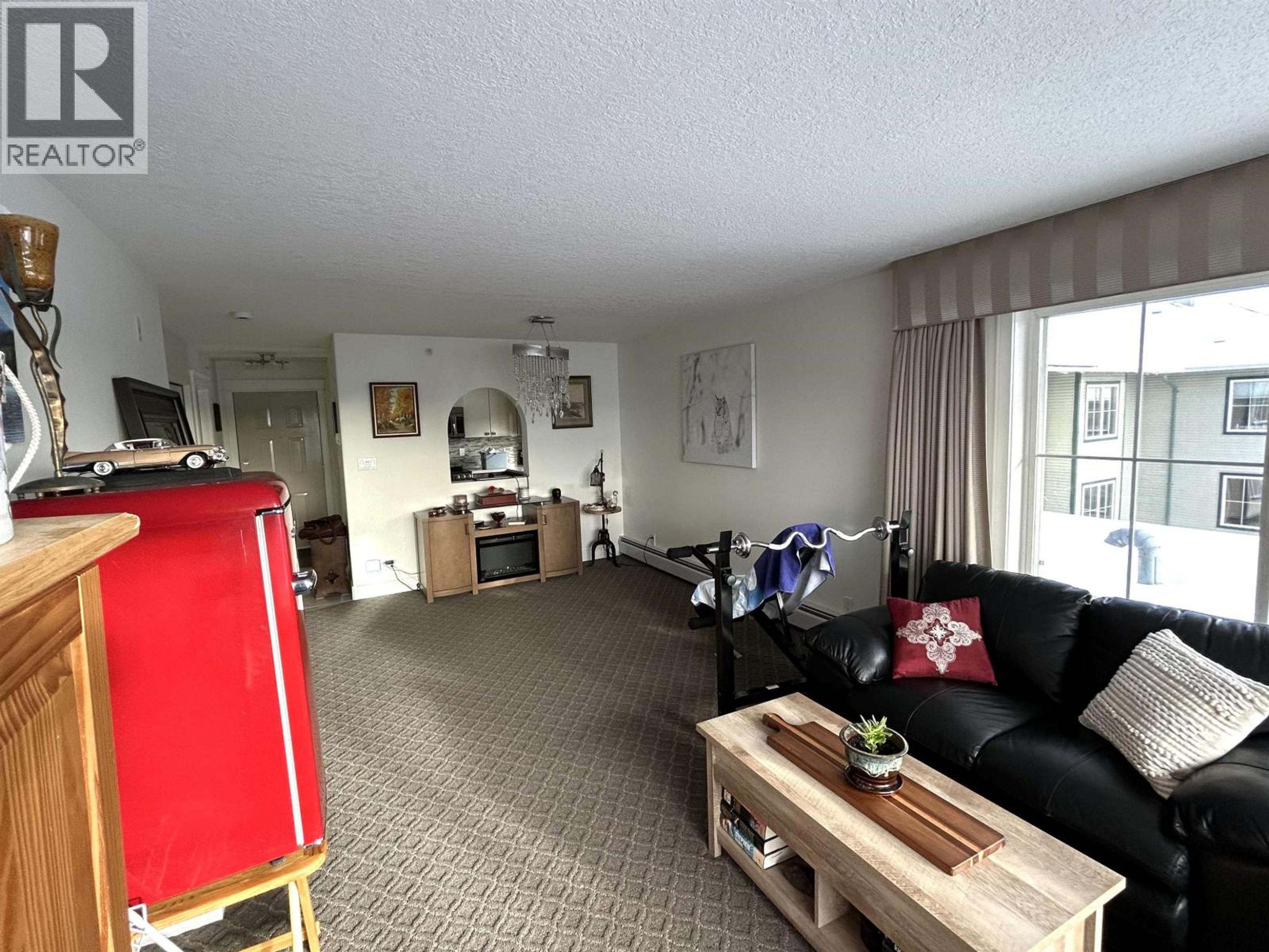 #407 1638 6TH AVENUE - 12