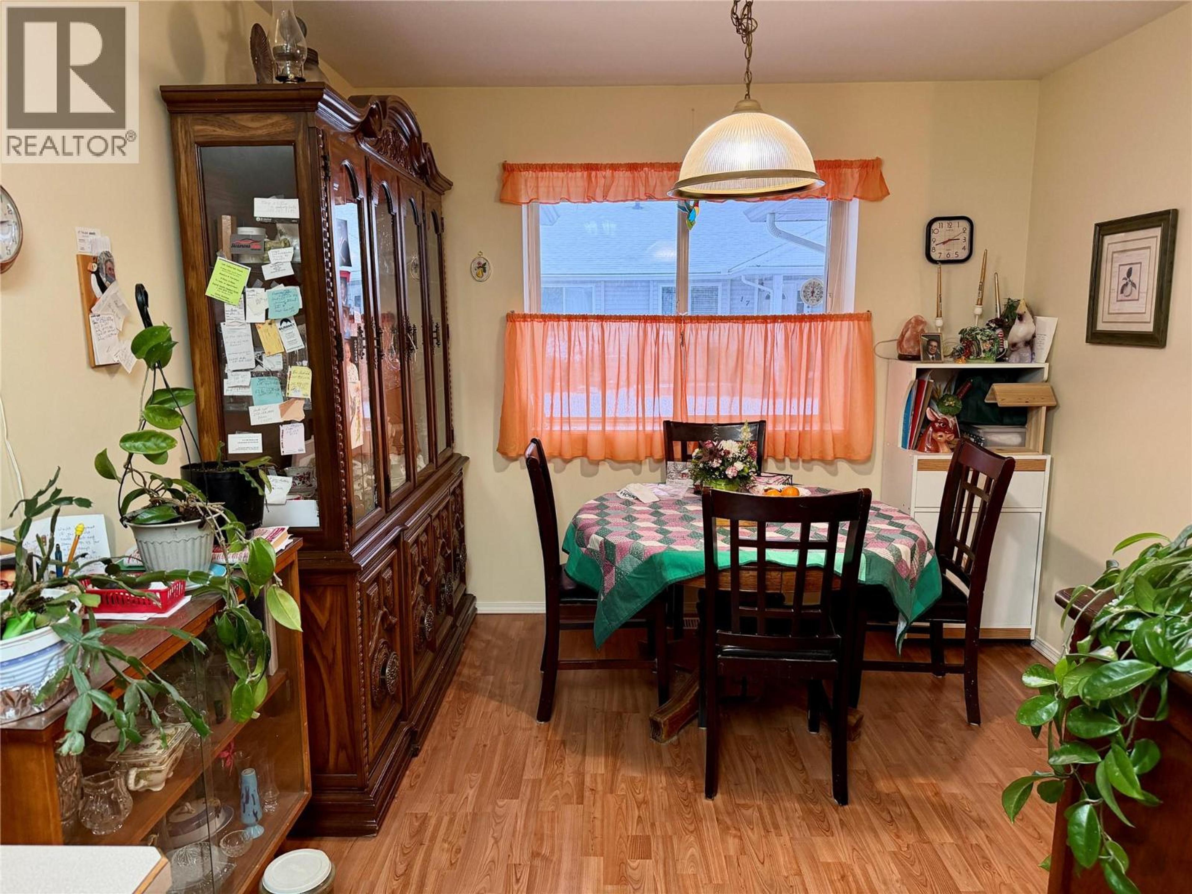 #22 221 TEMPLE STREET - 14