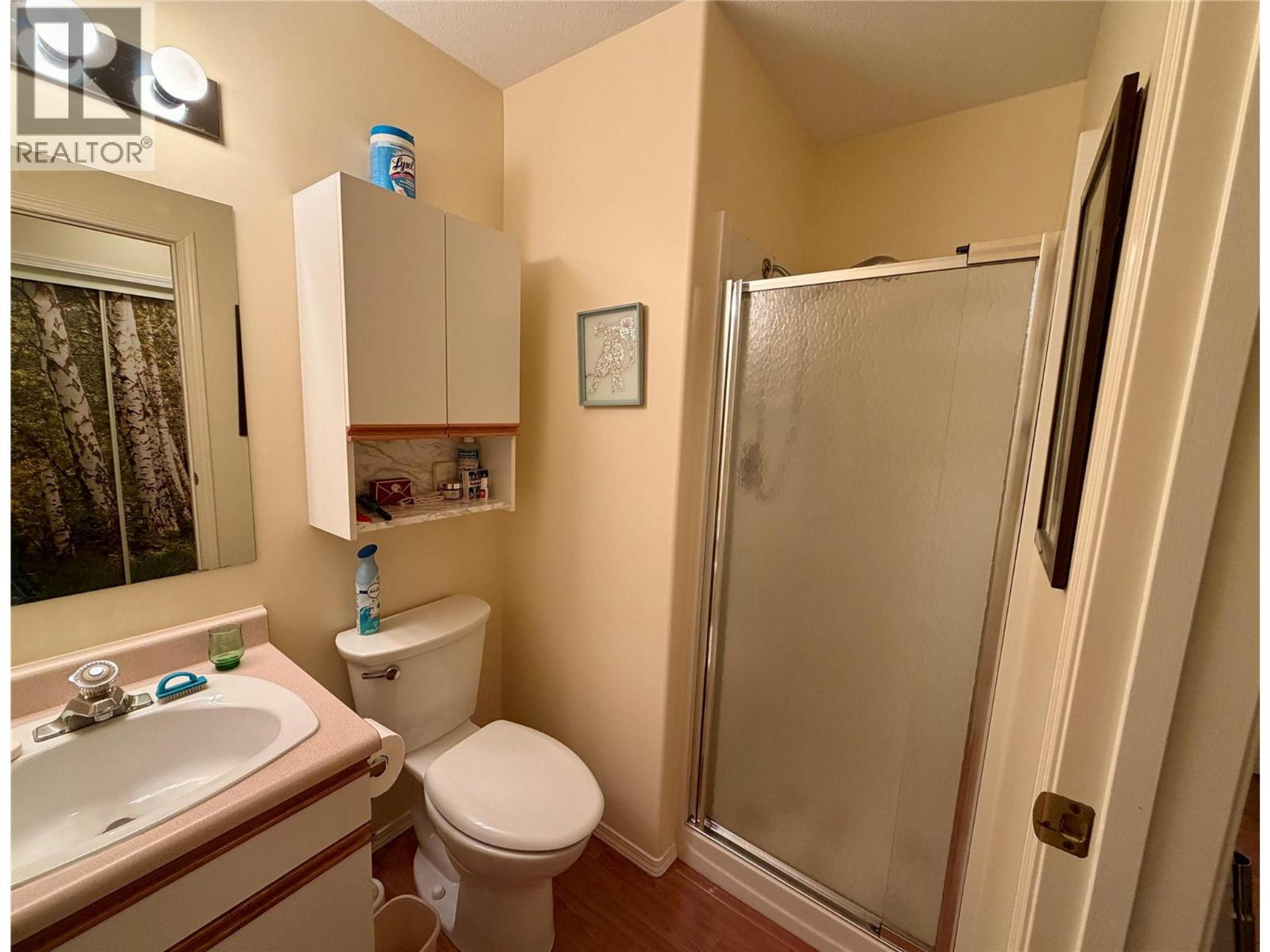 #22 221 TEMPLE STREET - 20