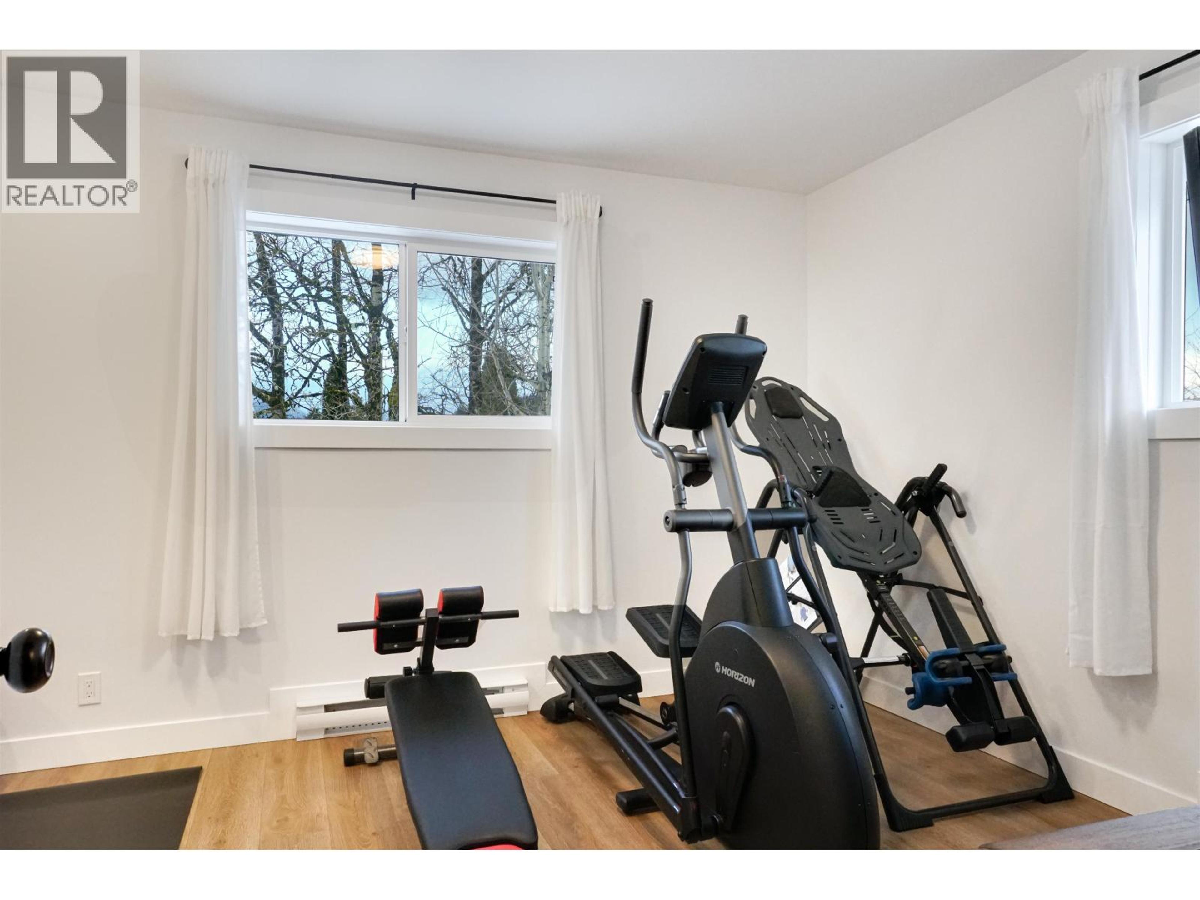 11 NADINA STREET - 16