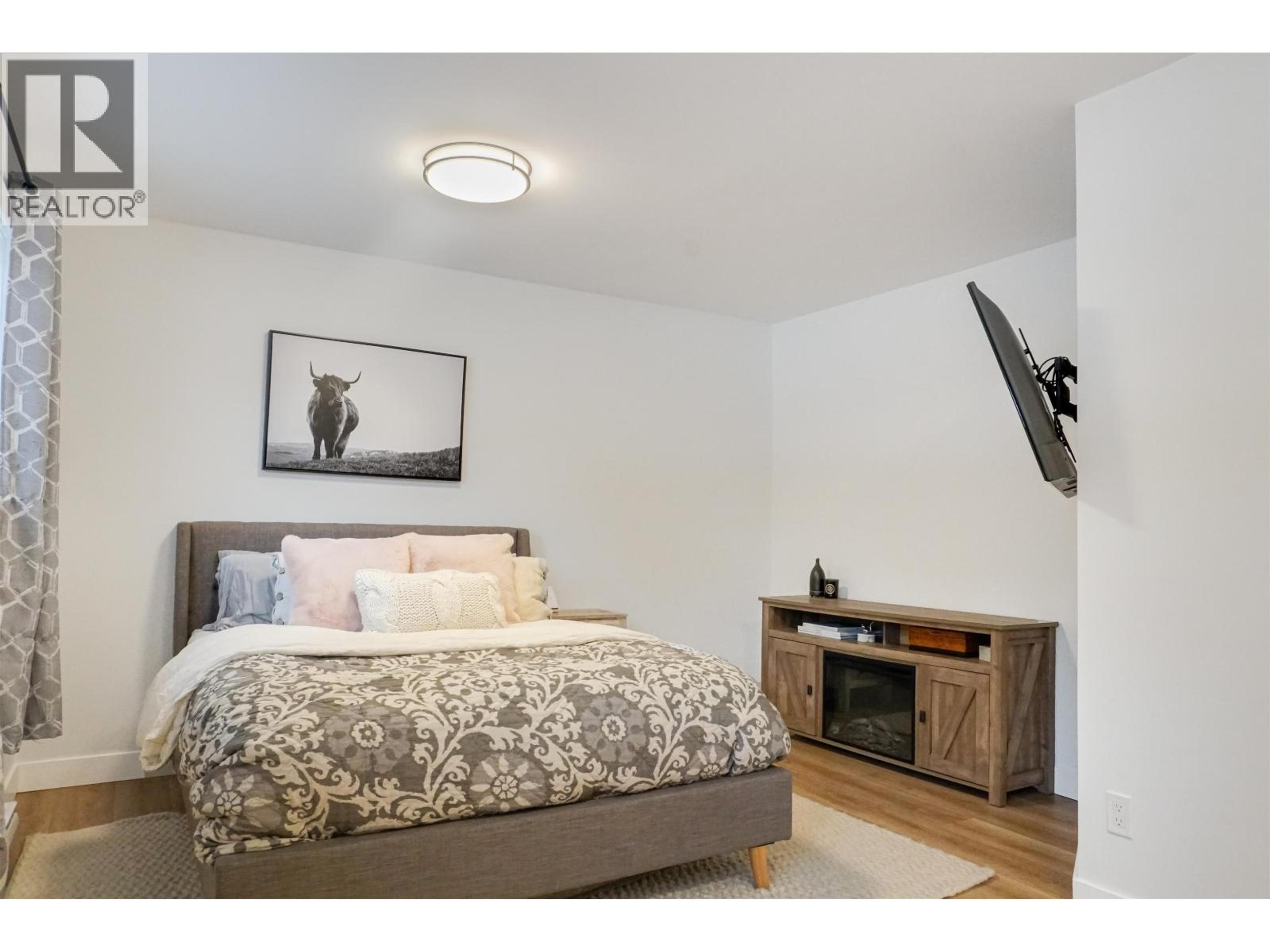 11 NADINA STREET - 18