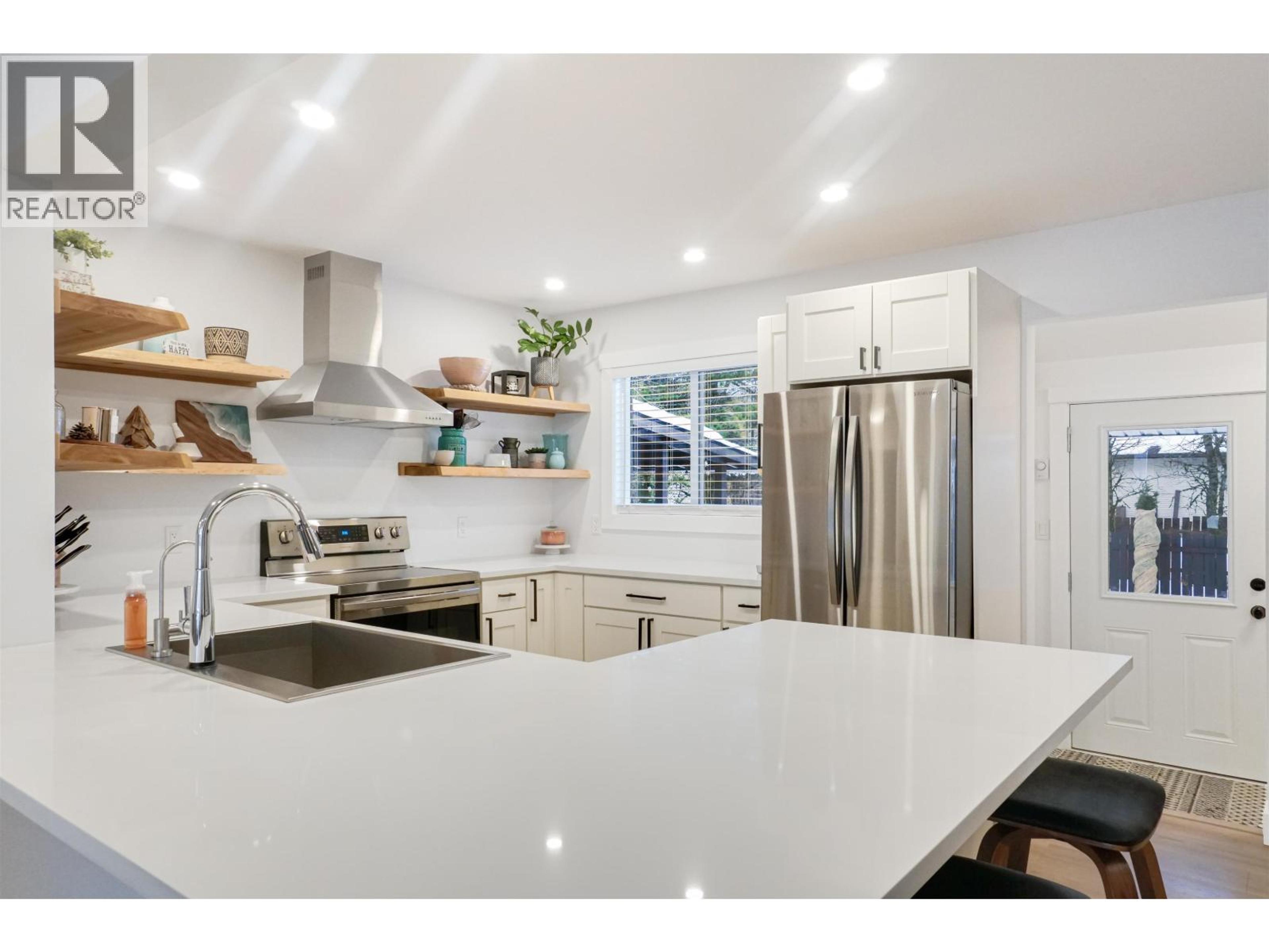 11 NADINA STREET - Image 2