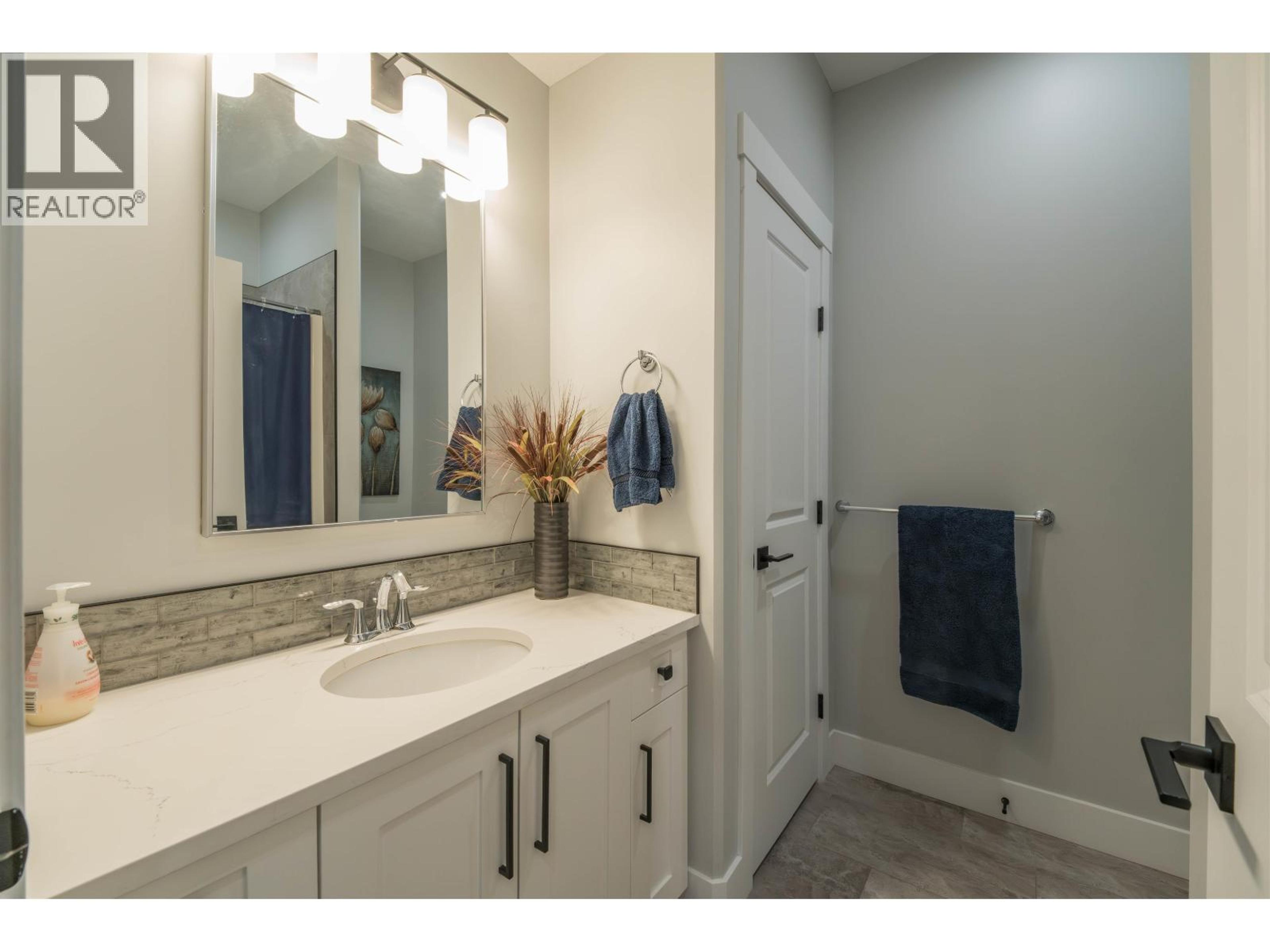 6919 SUNRISE PLACE - 16