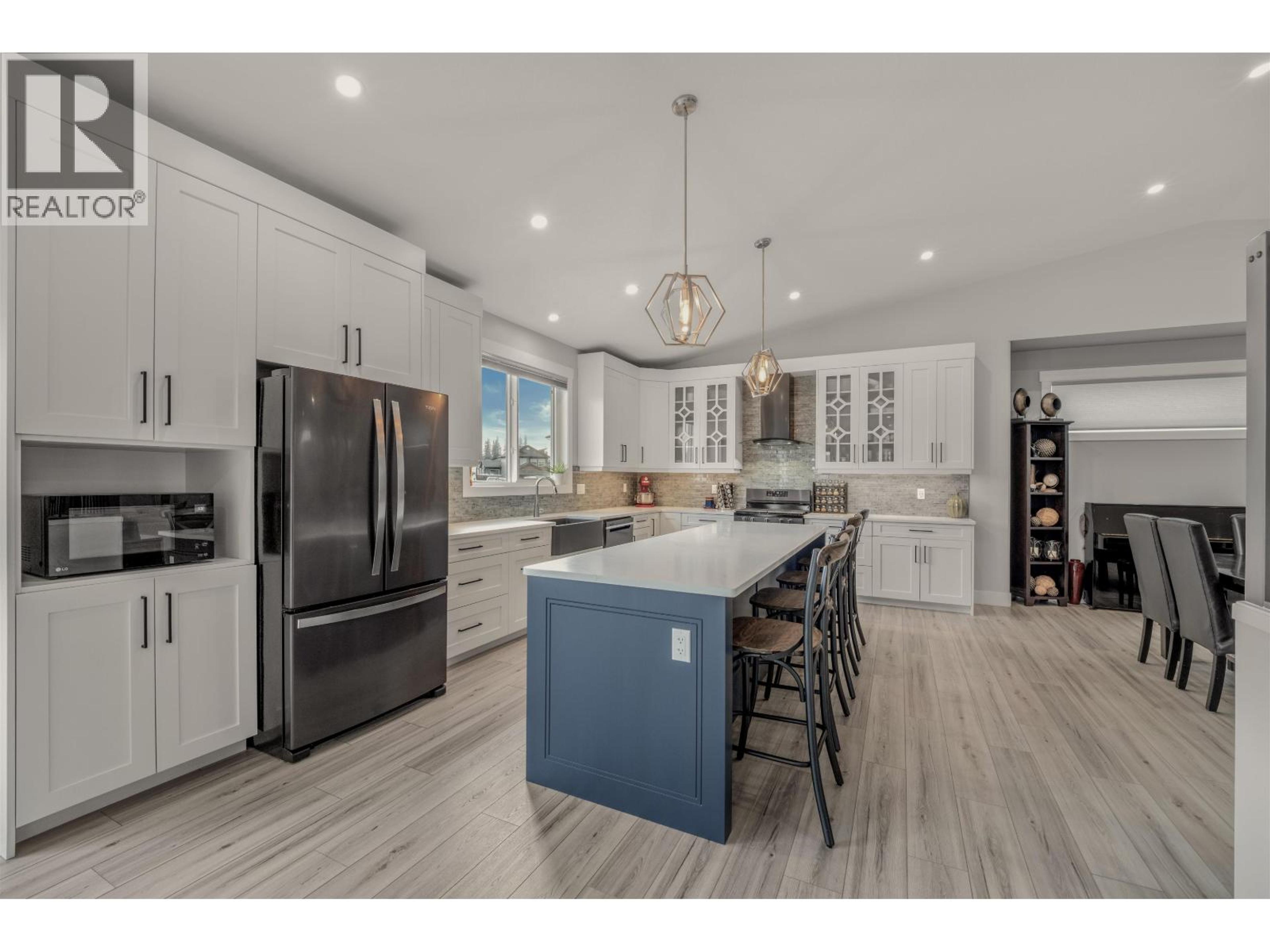 6919 SUNRISE PLACE - 9