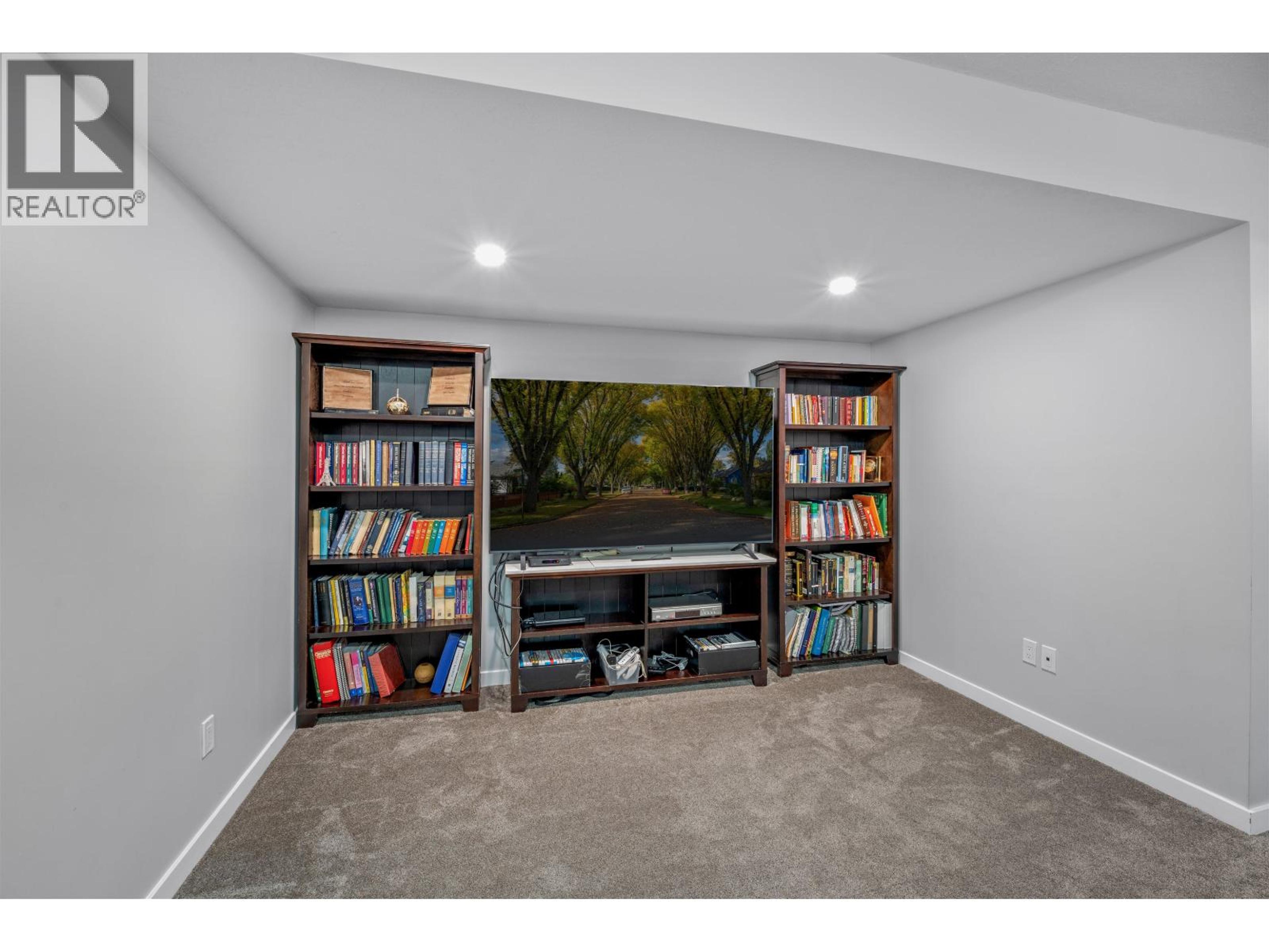 6919 SUNRISE PLACE - 30