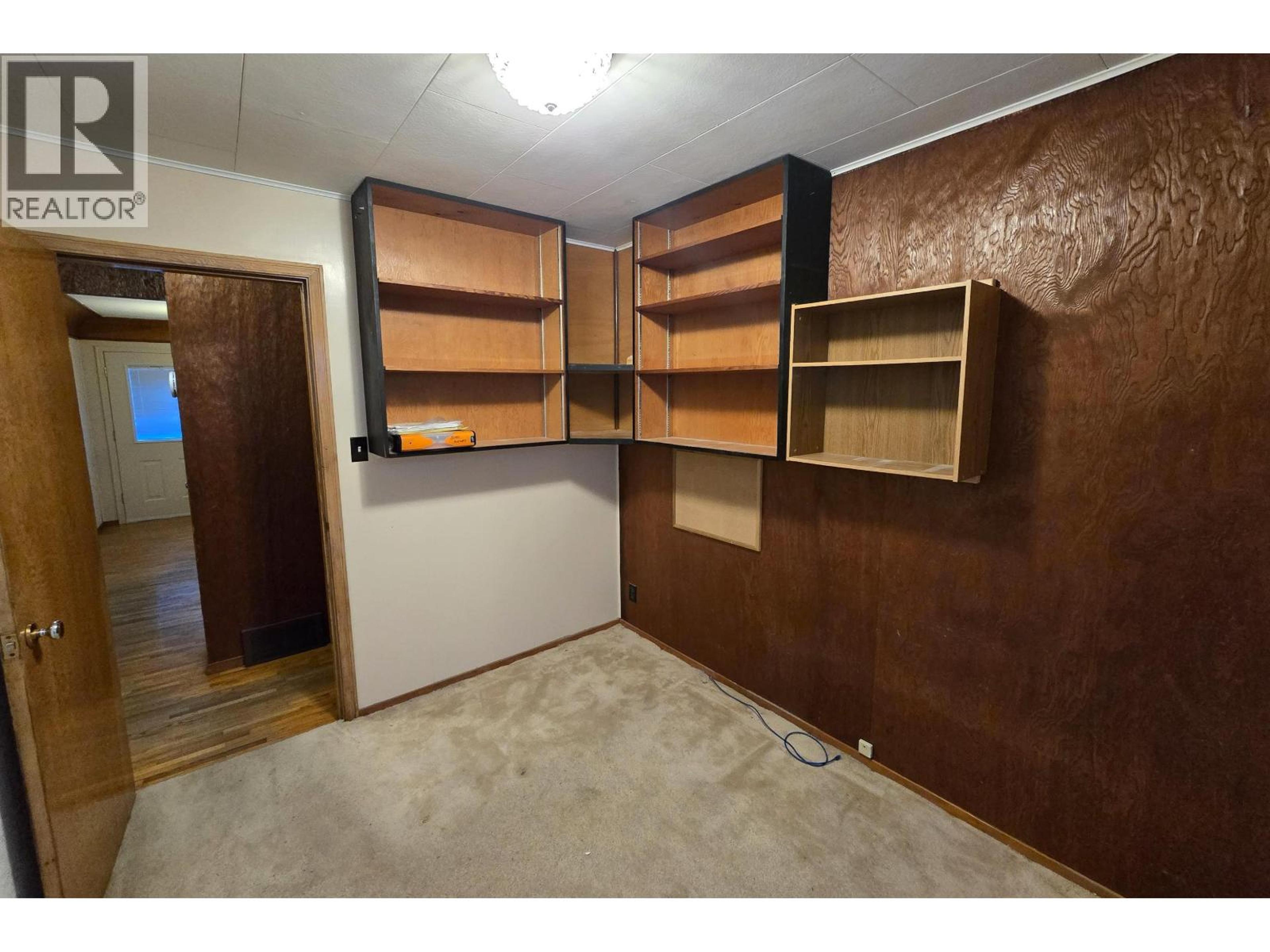 5040 AGAR AVENUE - 15