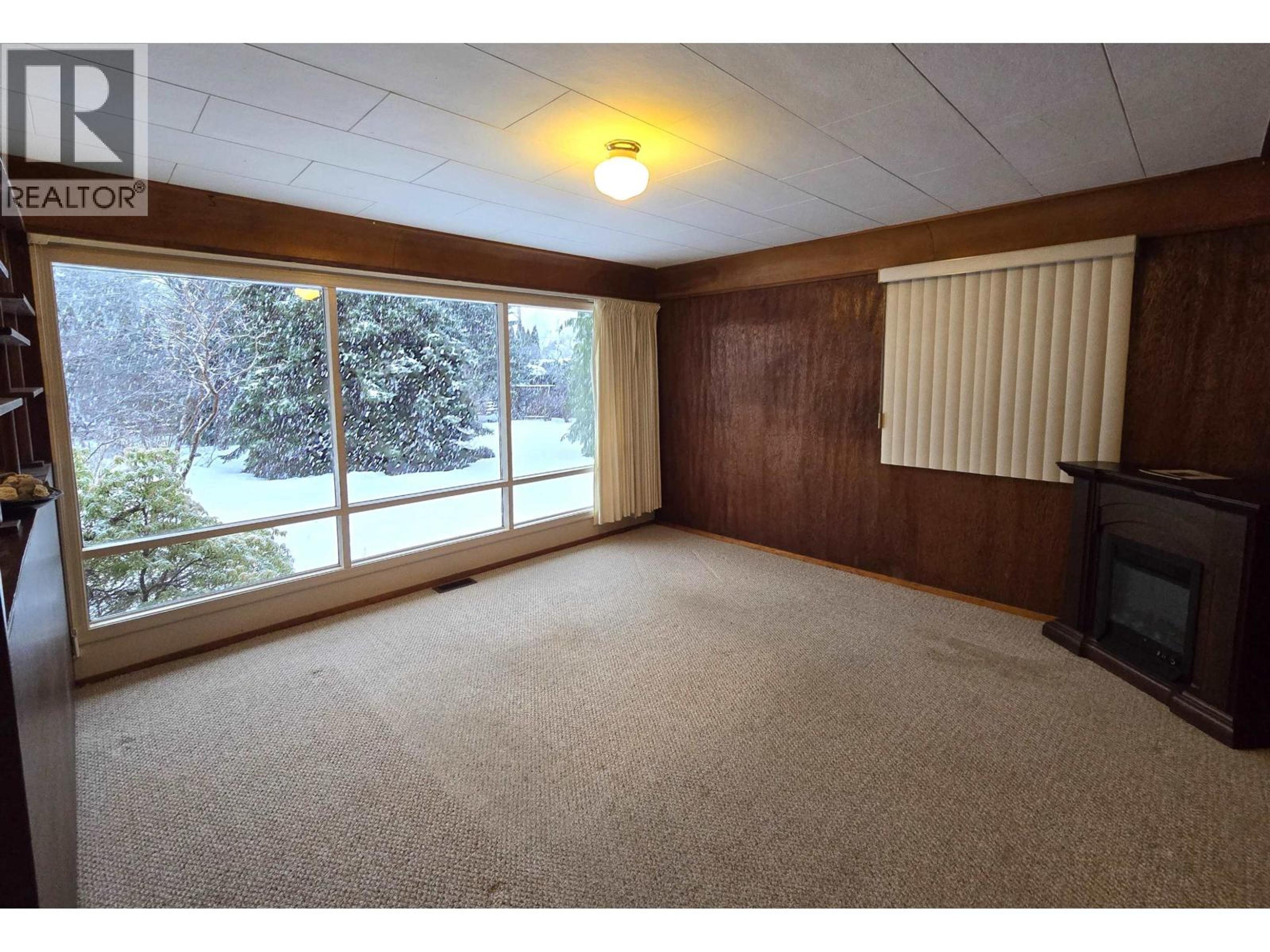 5040 AGAR AVENUE - 5