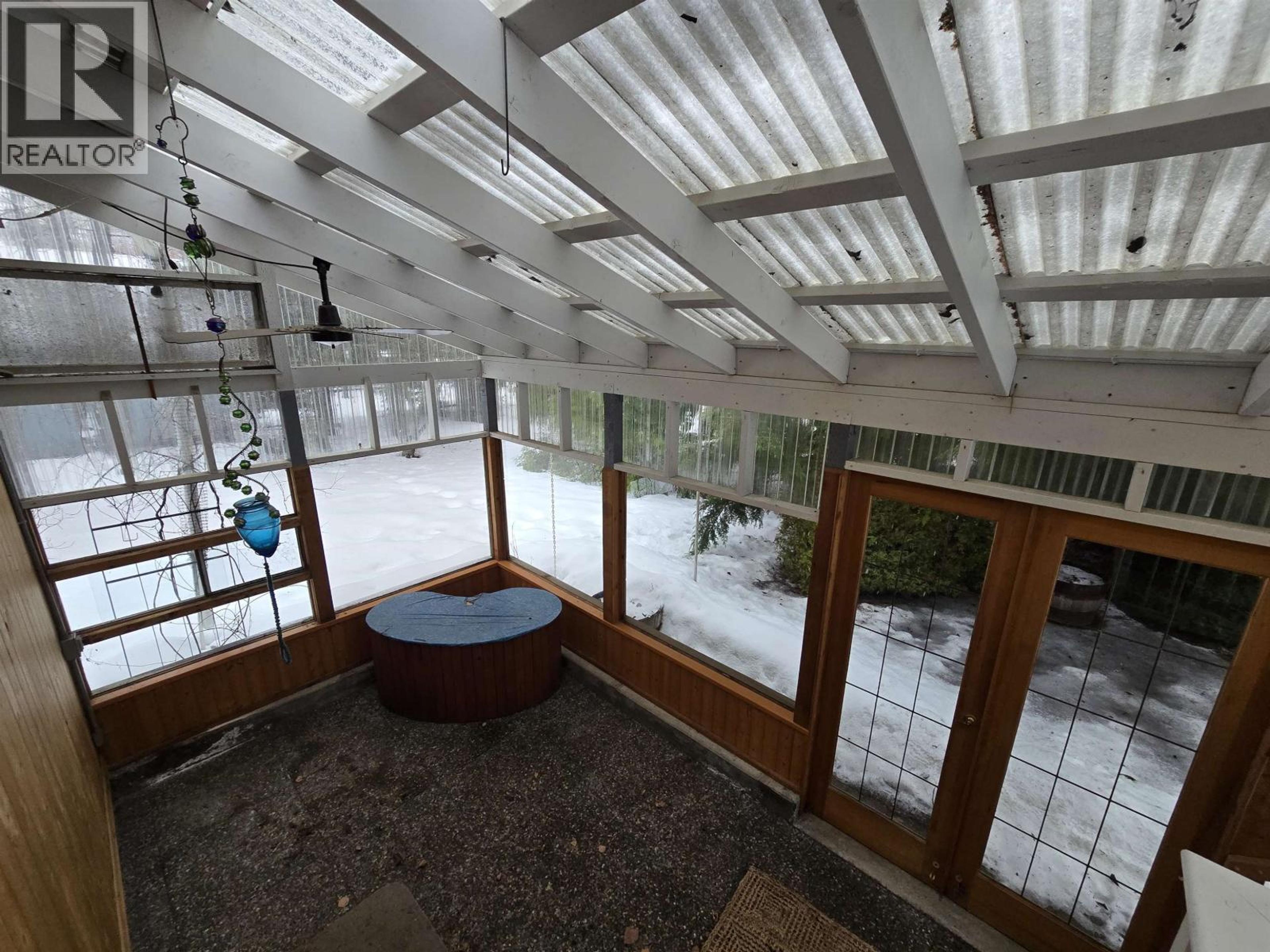 5040 AGAR AVENUE - 18