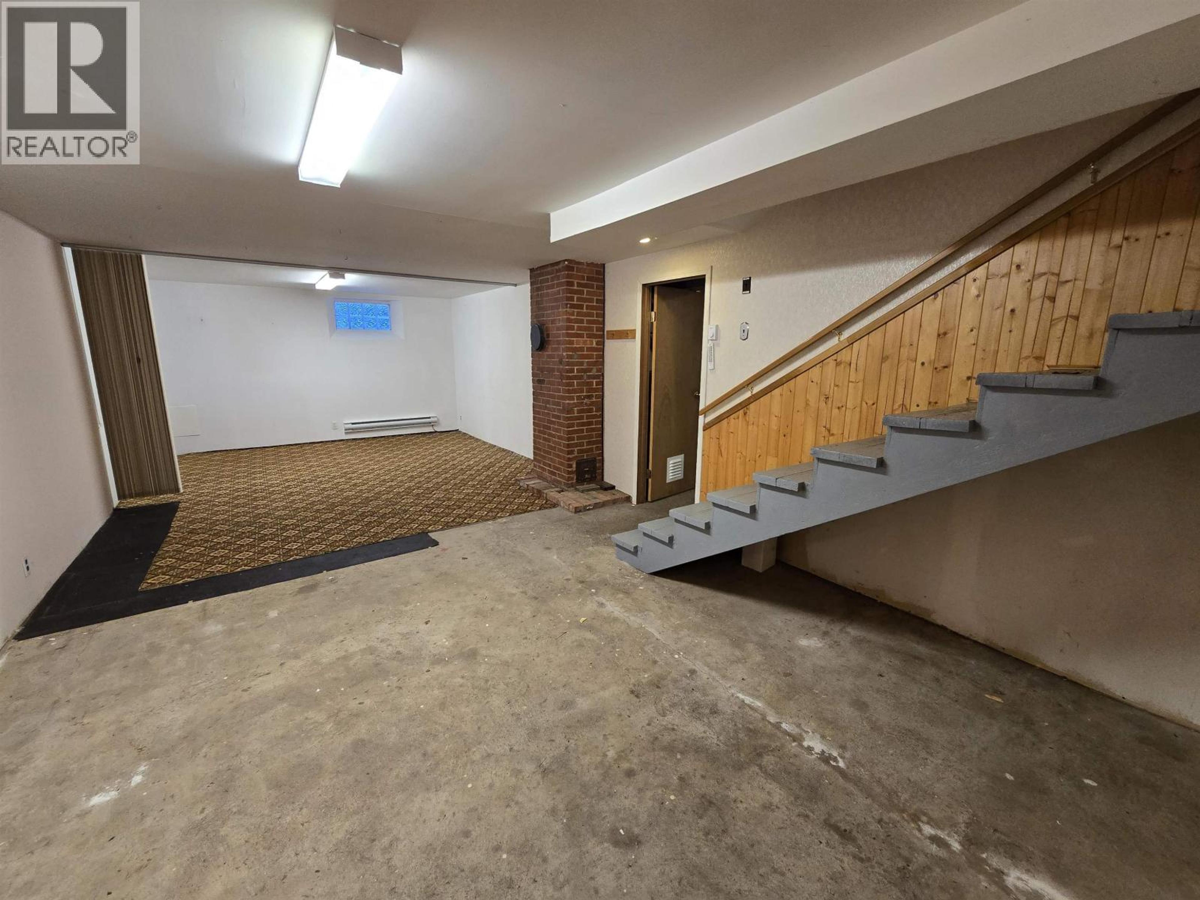 5040 AGAR AVENUE - 23