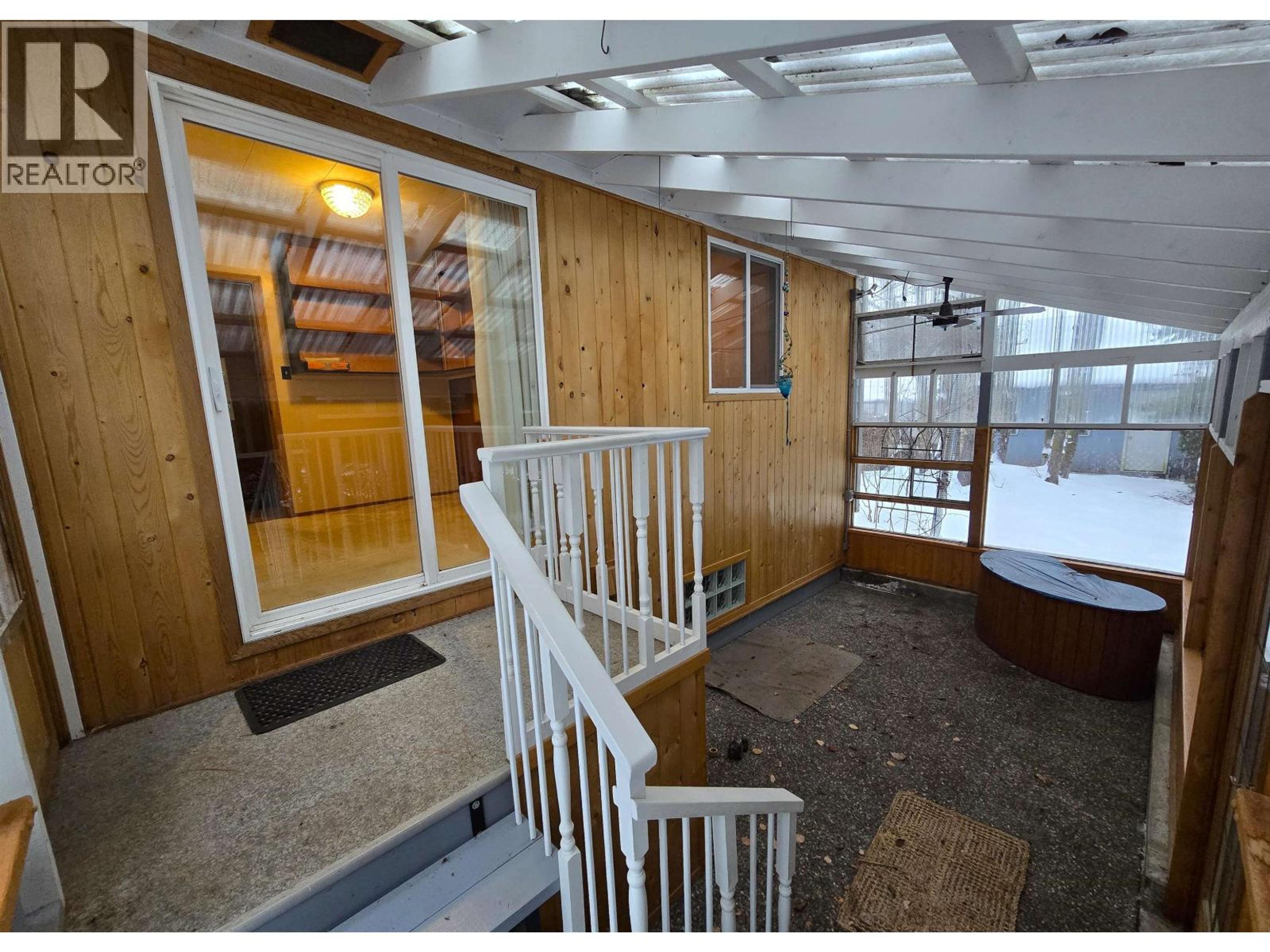 5040 AGAR AVENUE - 17