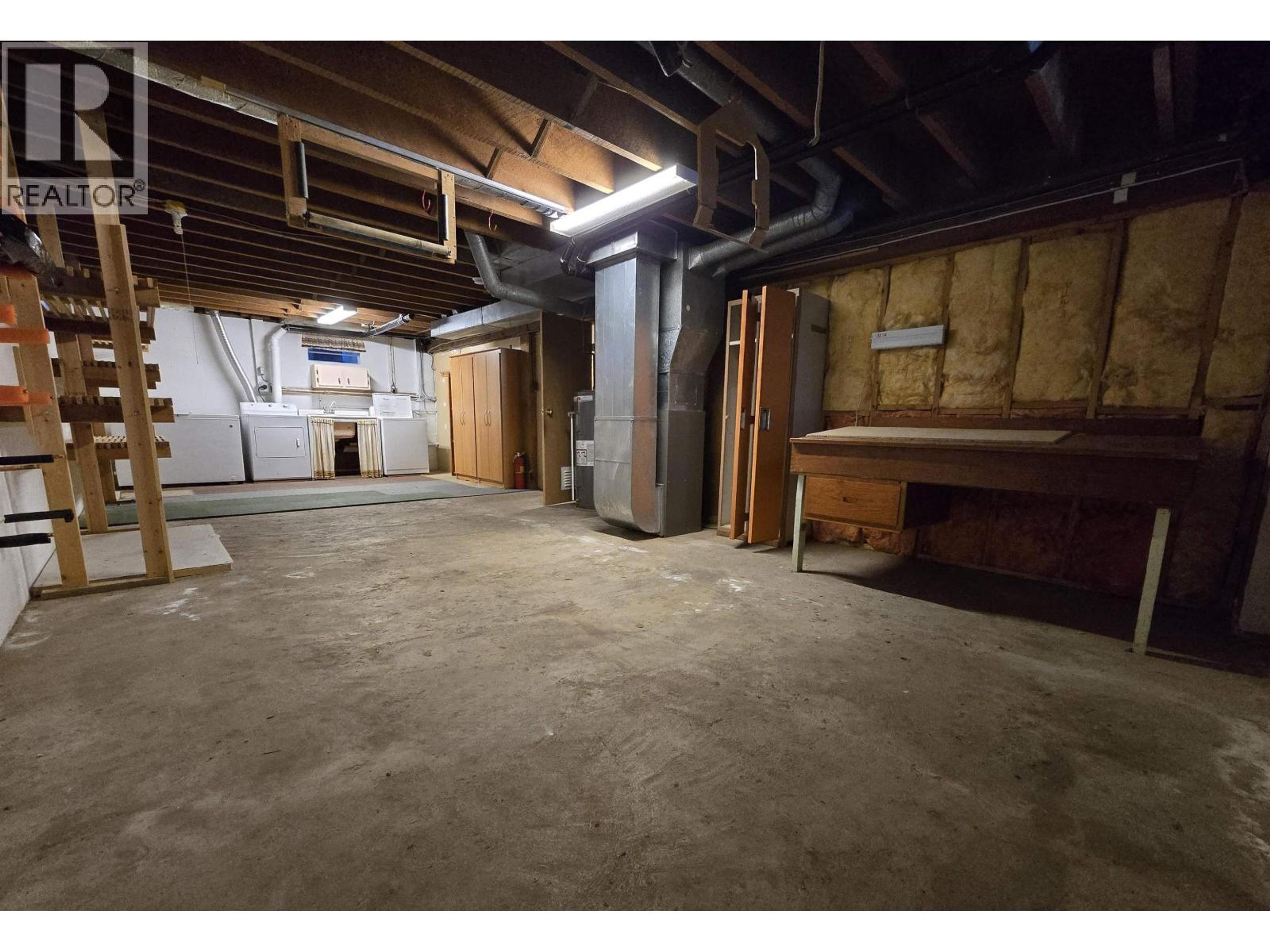 5040 AGAR AVENUE - 25