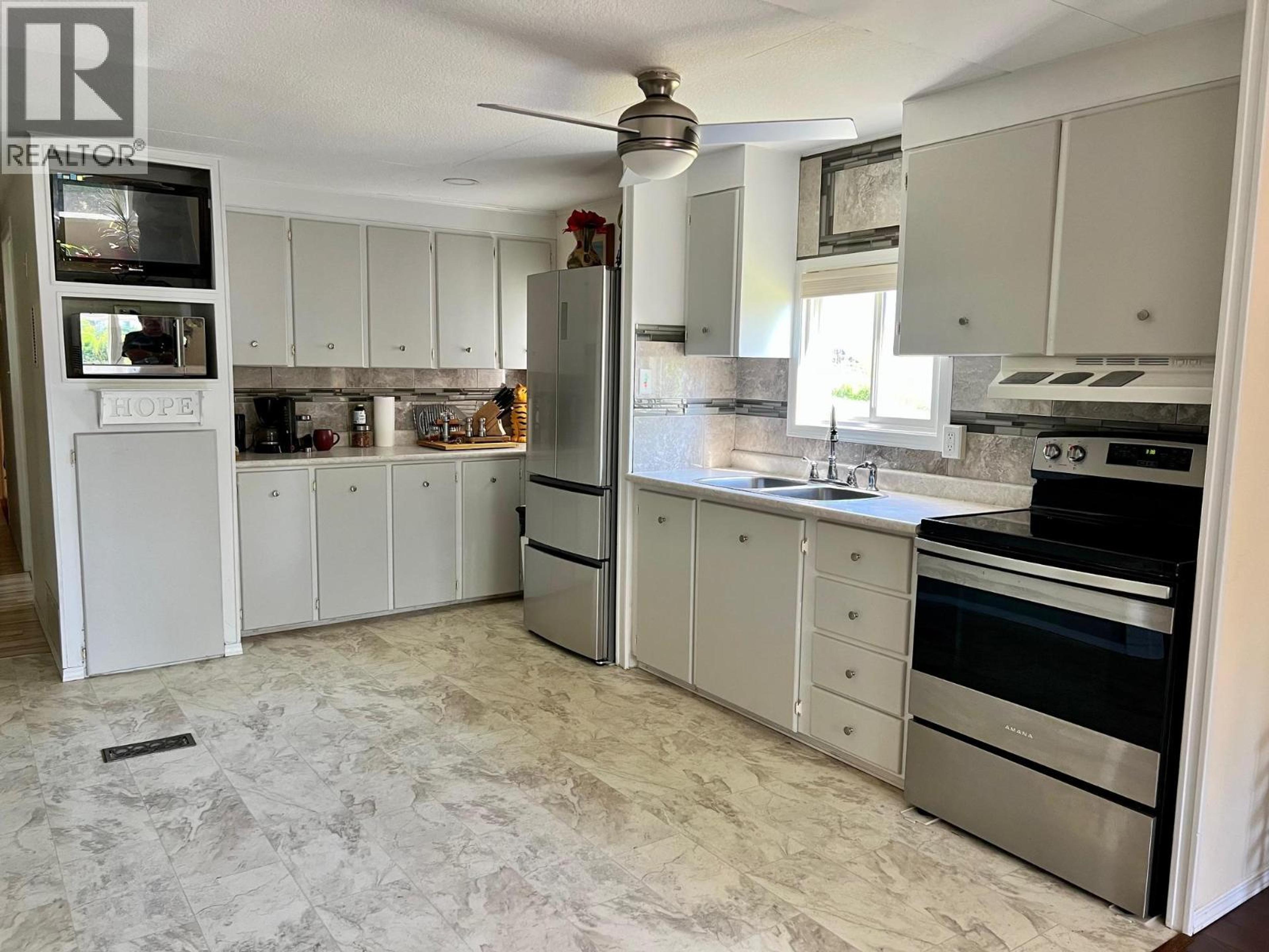 #1 445 6TH AVENUE N - 4