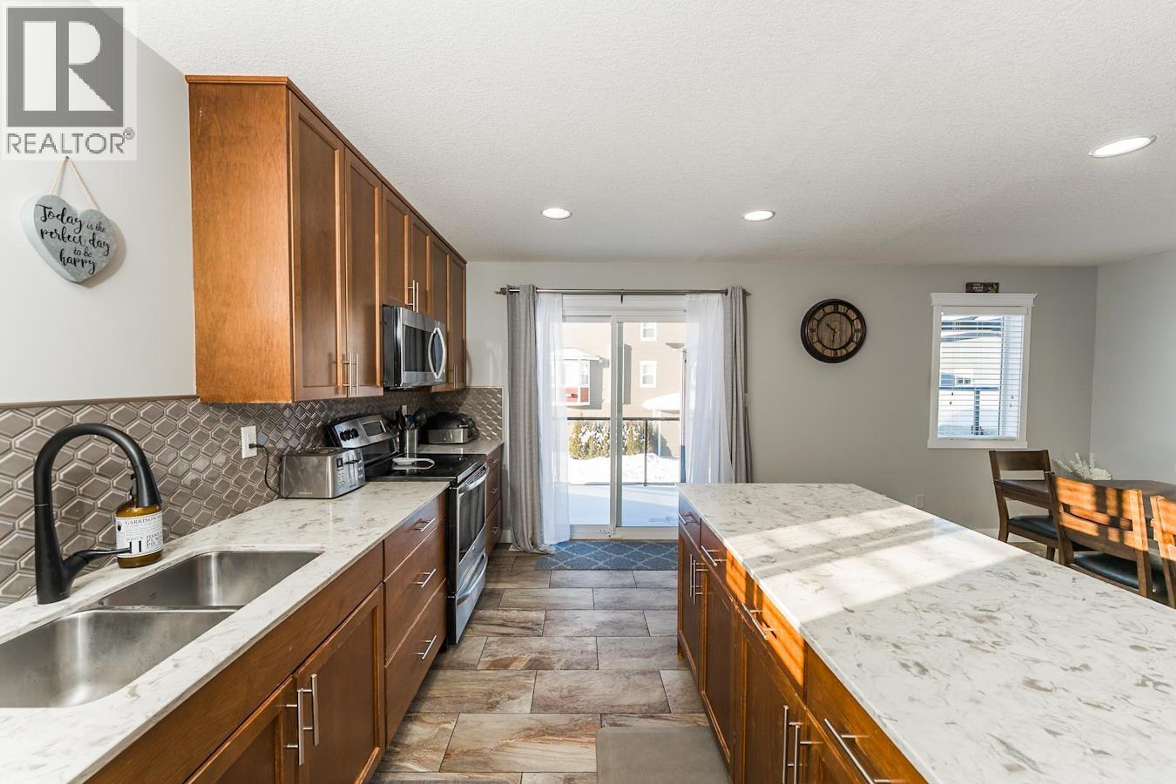 #201 467 S TABOR BOULEVARD - Image 2